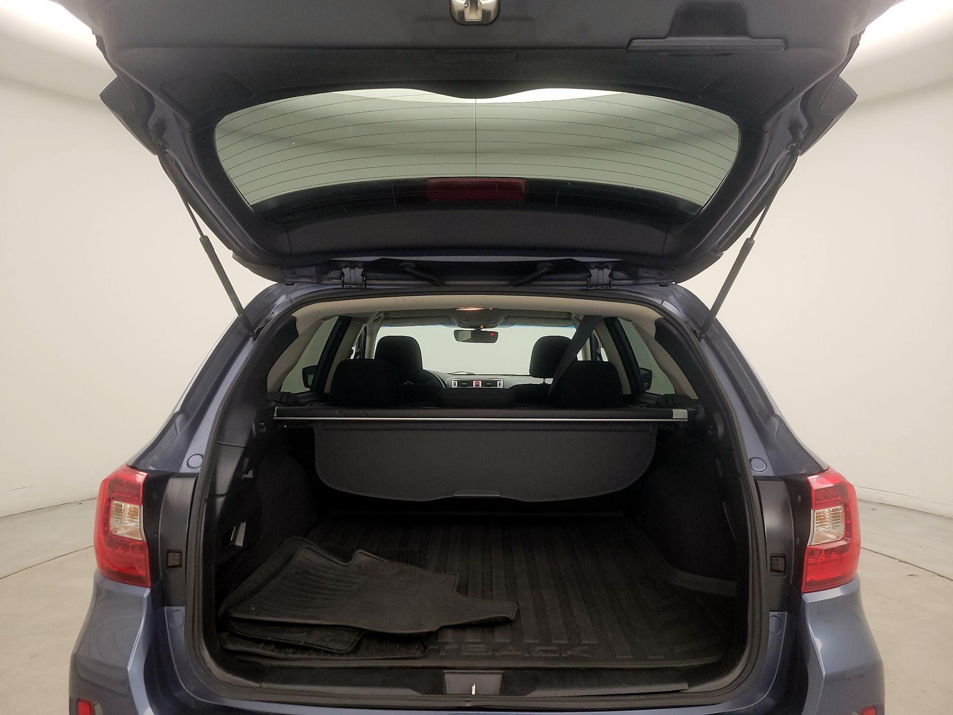 Thumbnail: 2017 Subaru Outback - 20