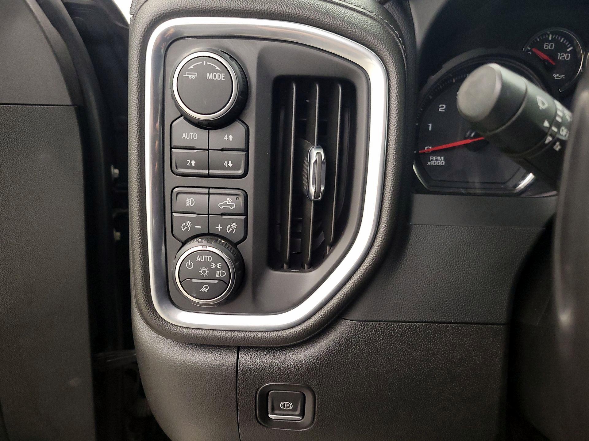 Thumbnail: 2022 Chevrolet Silverado 1500 - 13