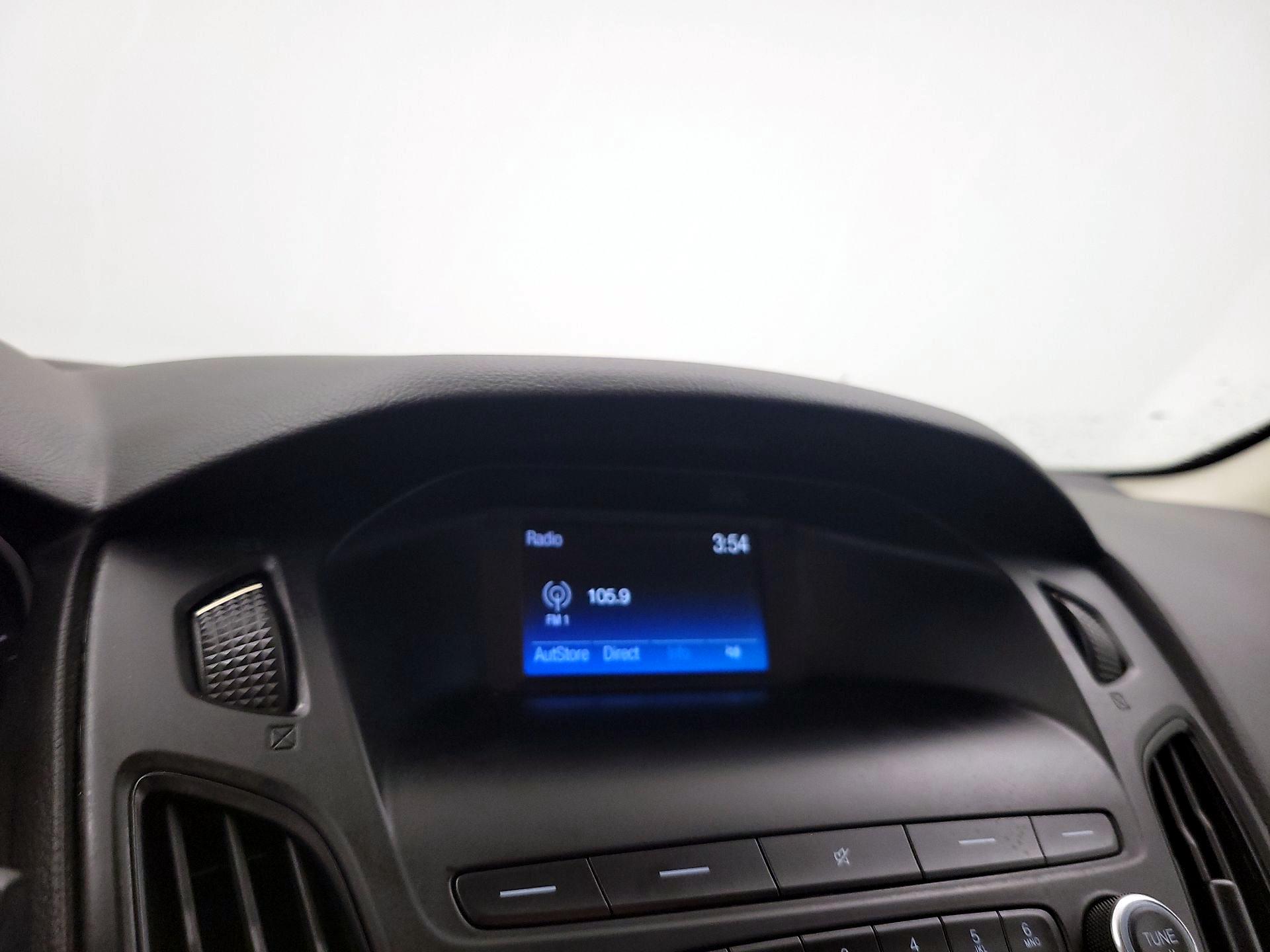 Thumbnail: 2018 Ford Focus - 15