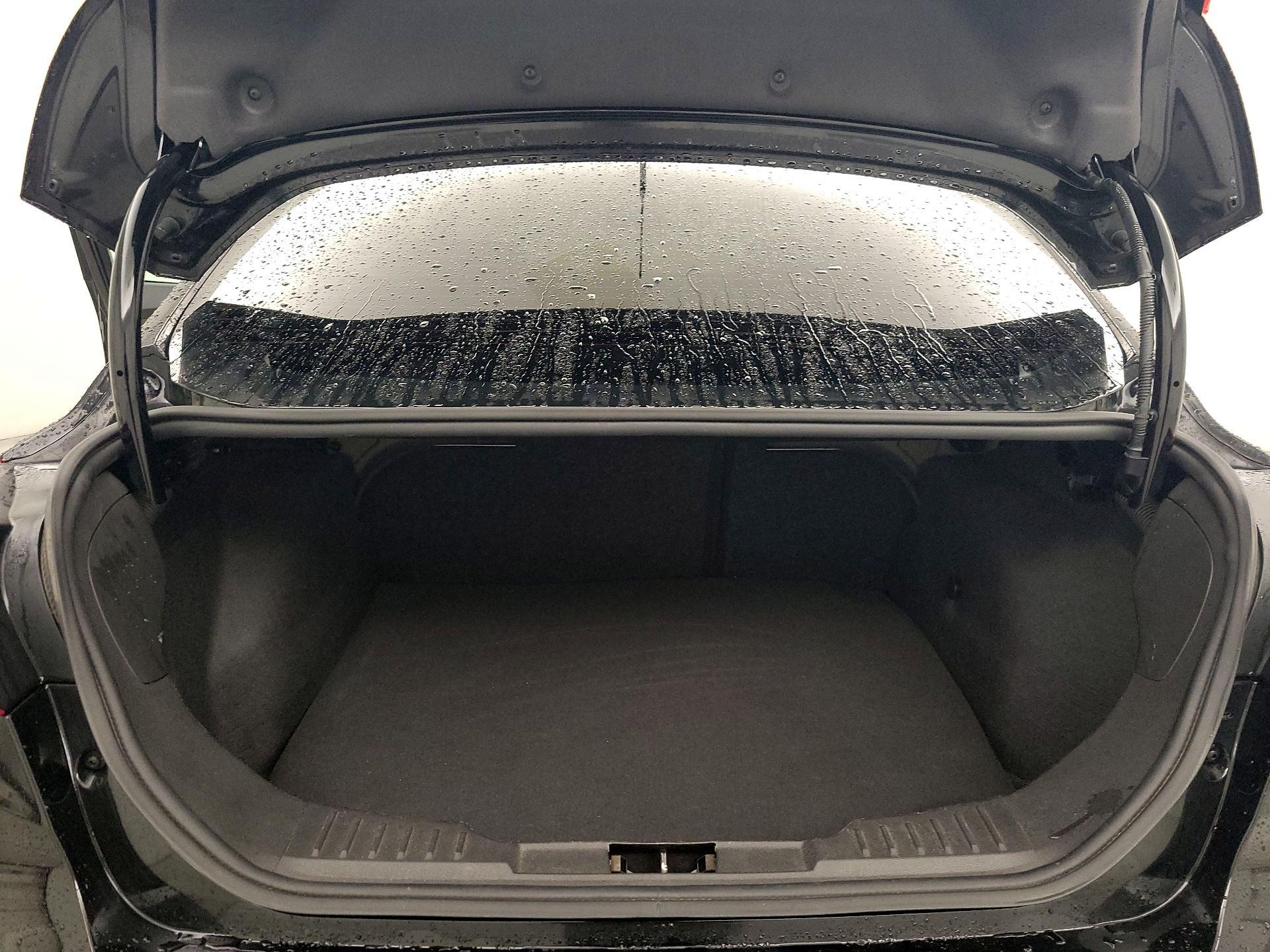 Thumbnail: 2018 Ford Focus - 20