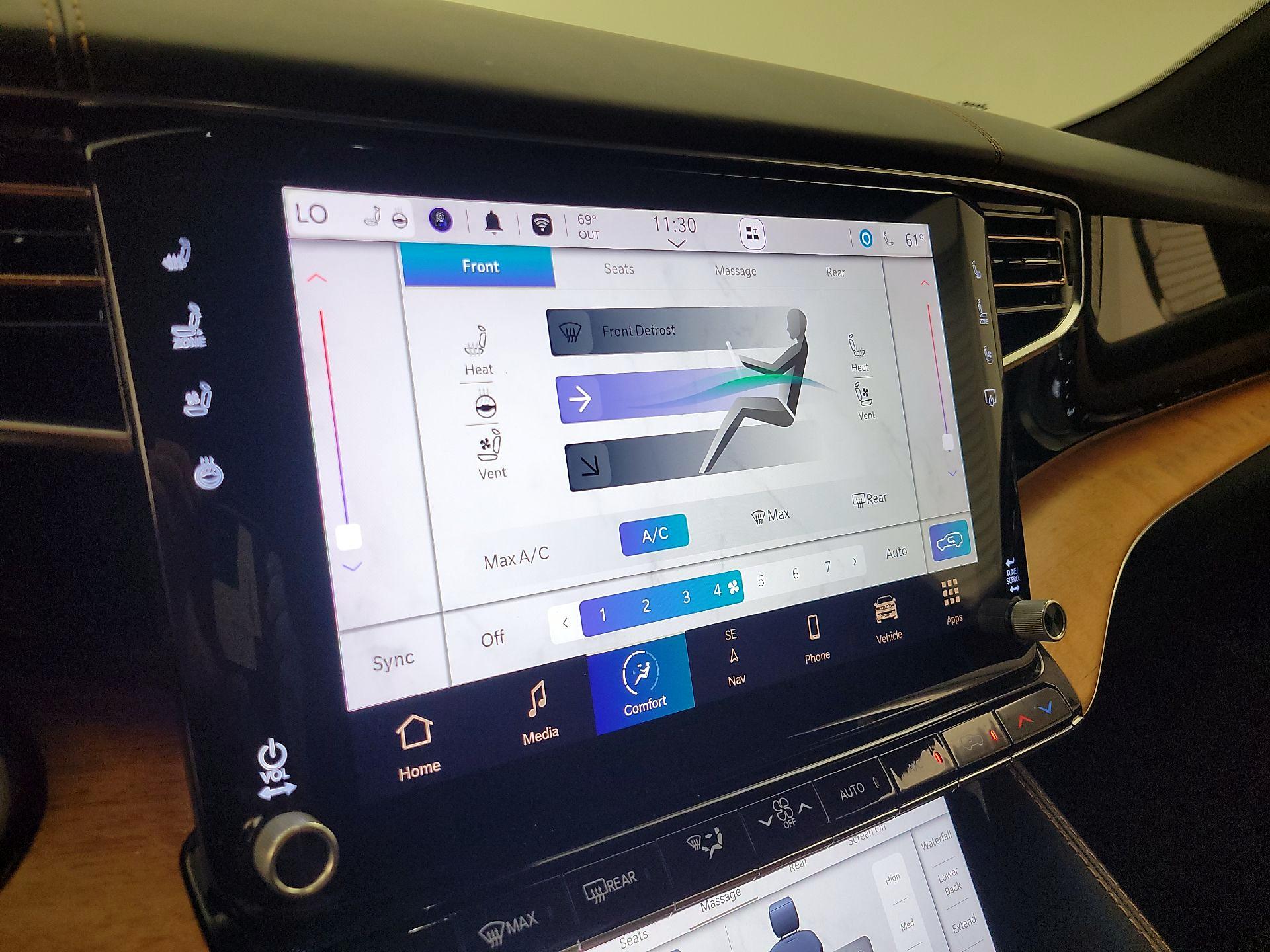 Thumbnail: 2022 Jeep Grand Wagoneer - 16