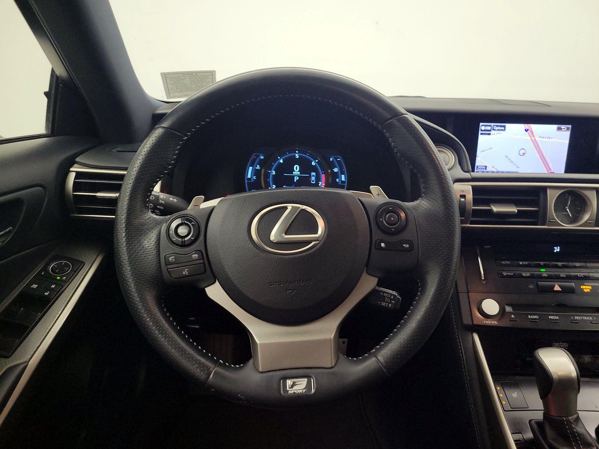 Thumbnail: 2014 Lexus IS - 10