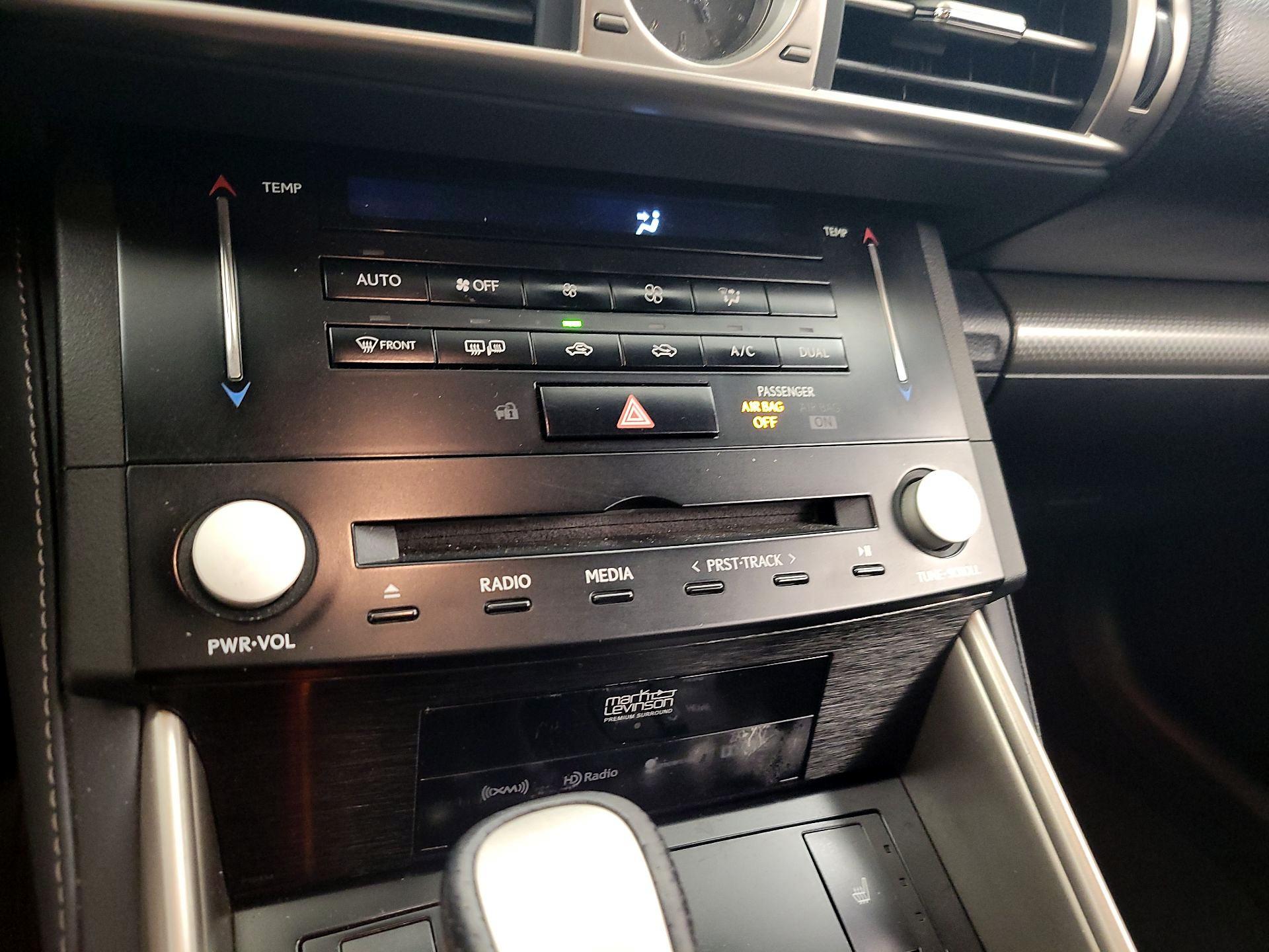 Thumbnail: 2014 Lexus IS - 17