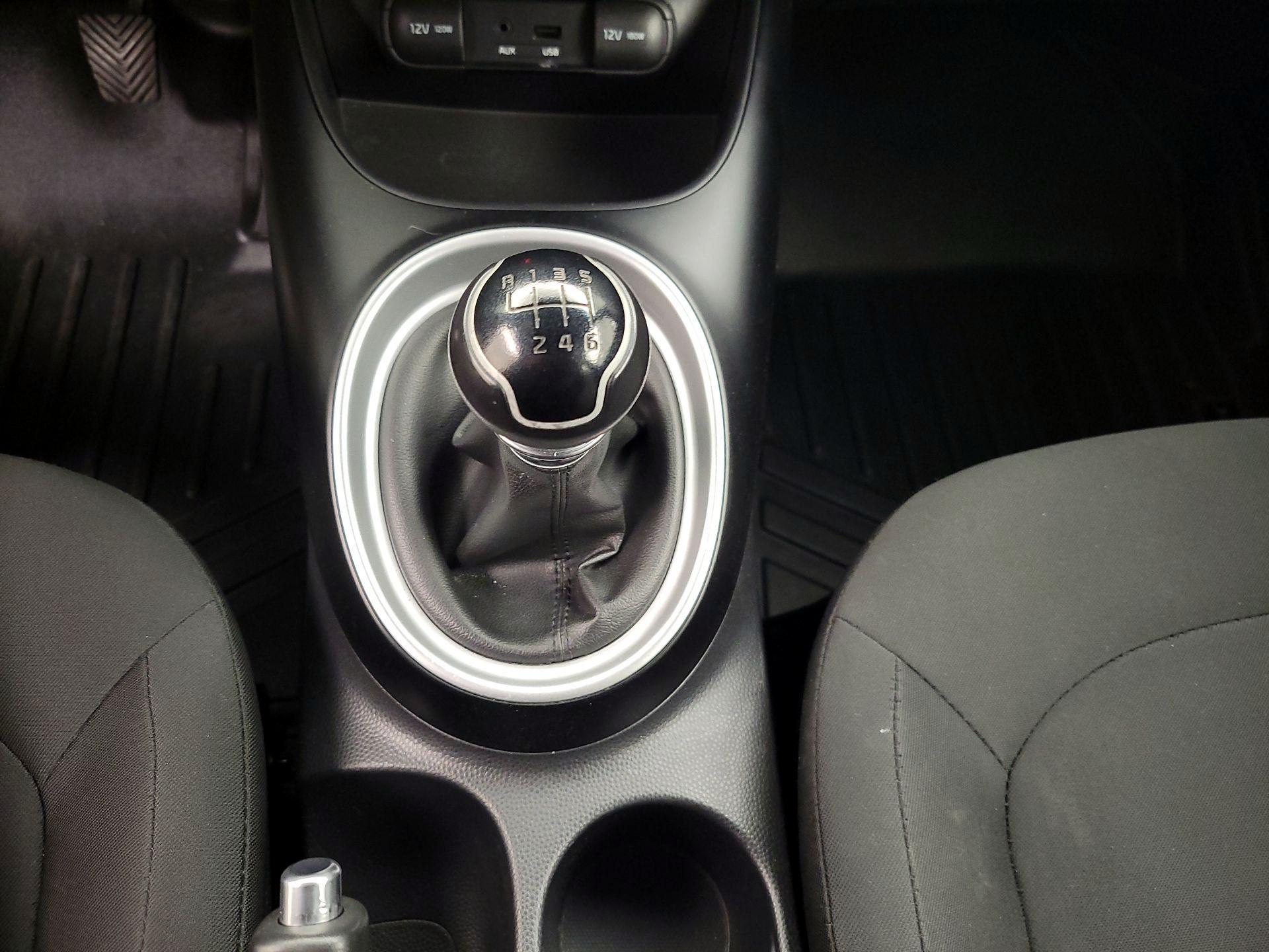 Thumbnail: 2014 Kia Soul - 16