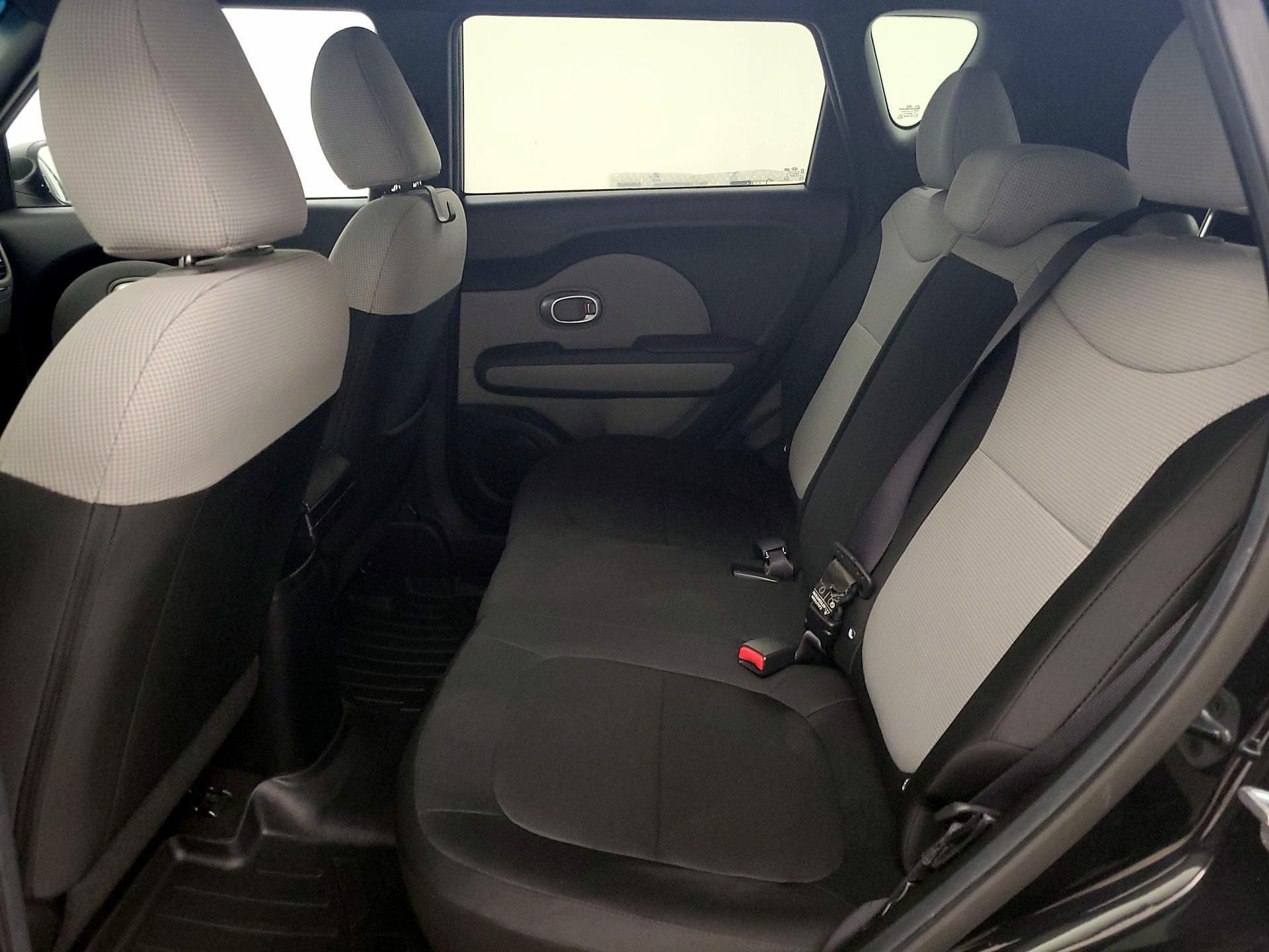 Thumbnail: 2014 Kia Soul - 18