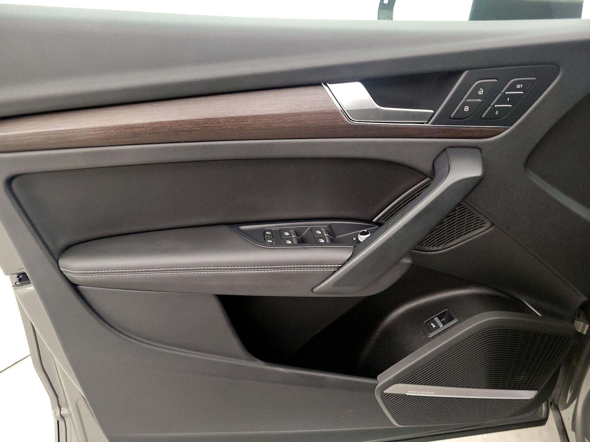Thumbnail: 2023 Audi Q5 - 12