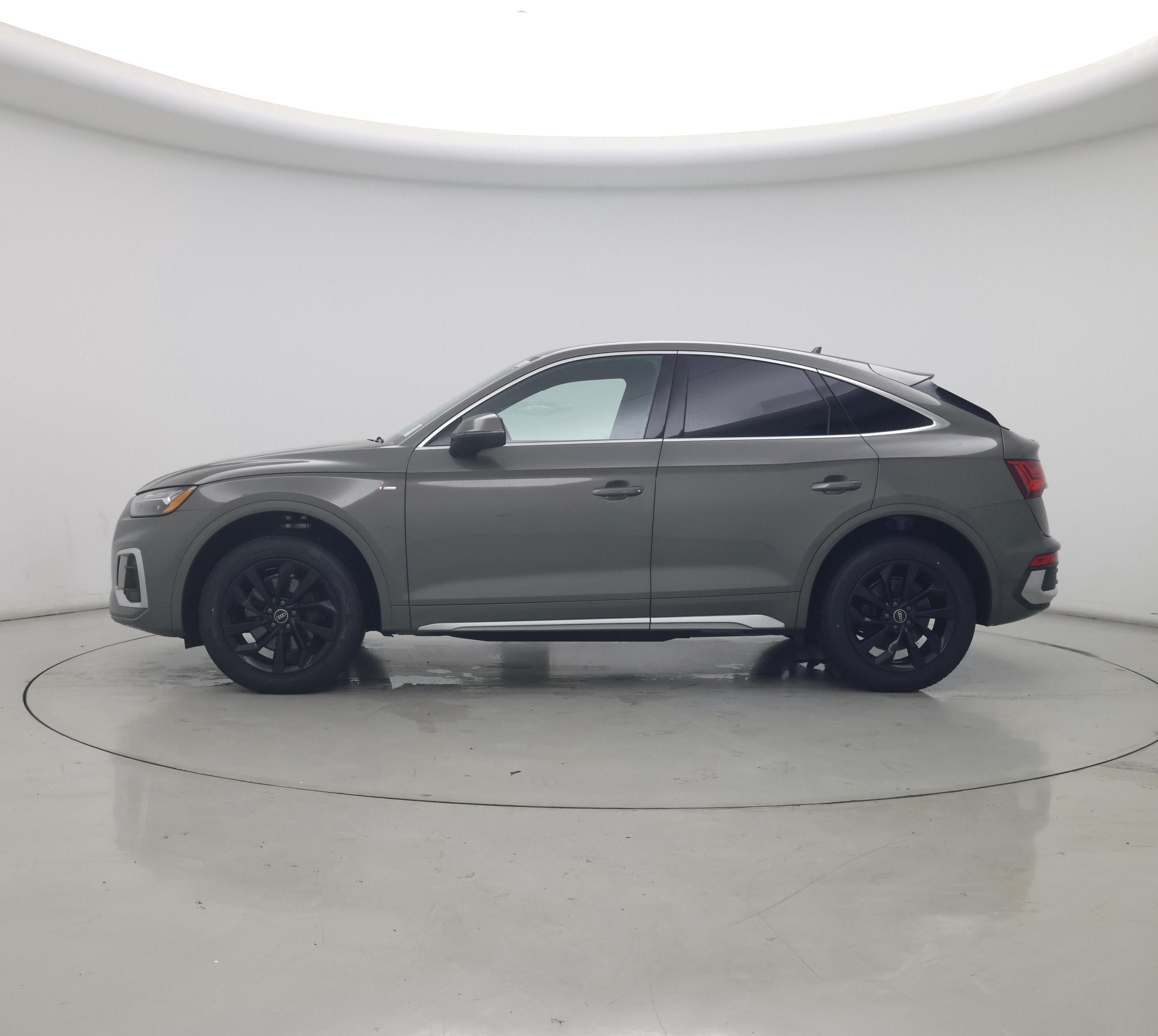 Thumbnail: 2023 Audi Q5 - 3