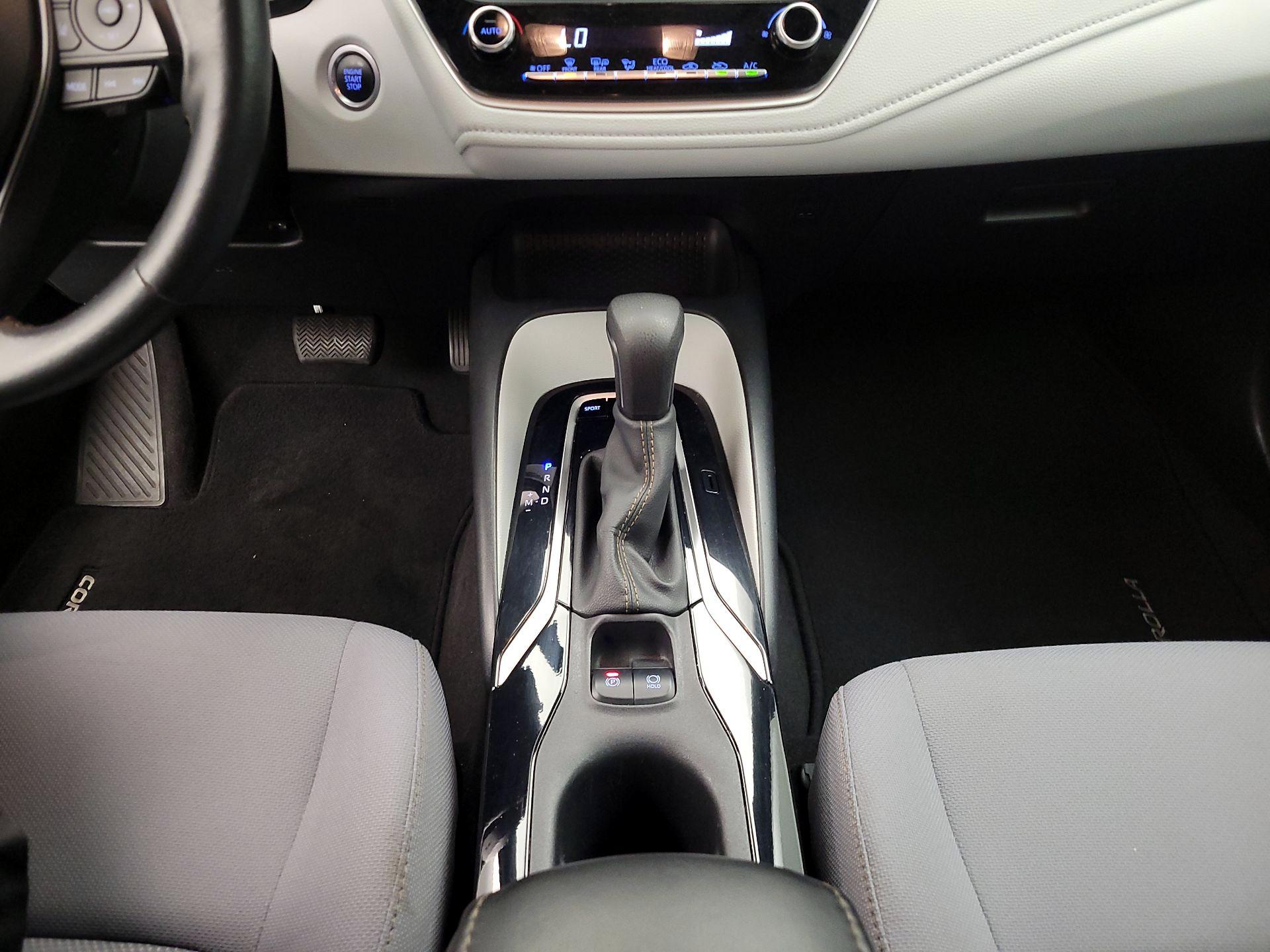 Thumbnail: 2021 Toyota Corolla - 16