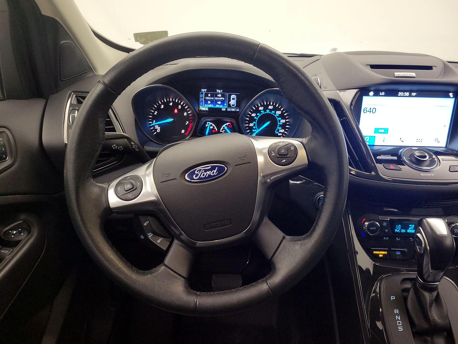 Thumbnail: 2016 Ford Escape - 10