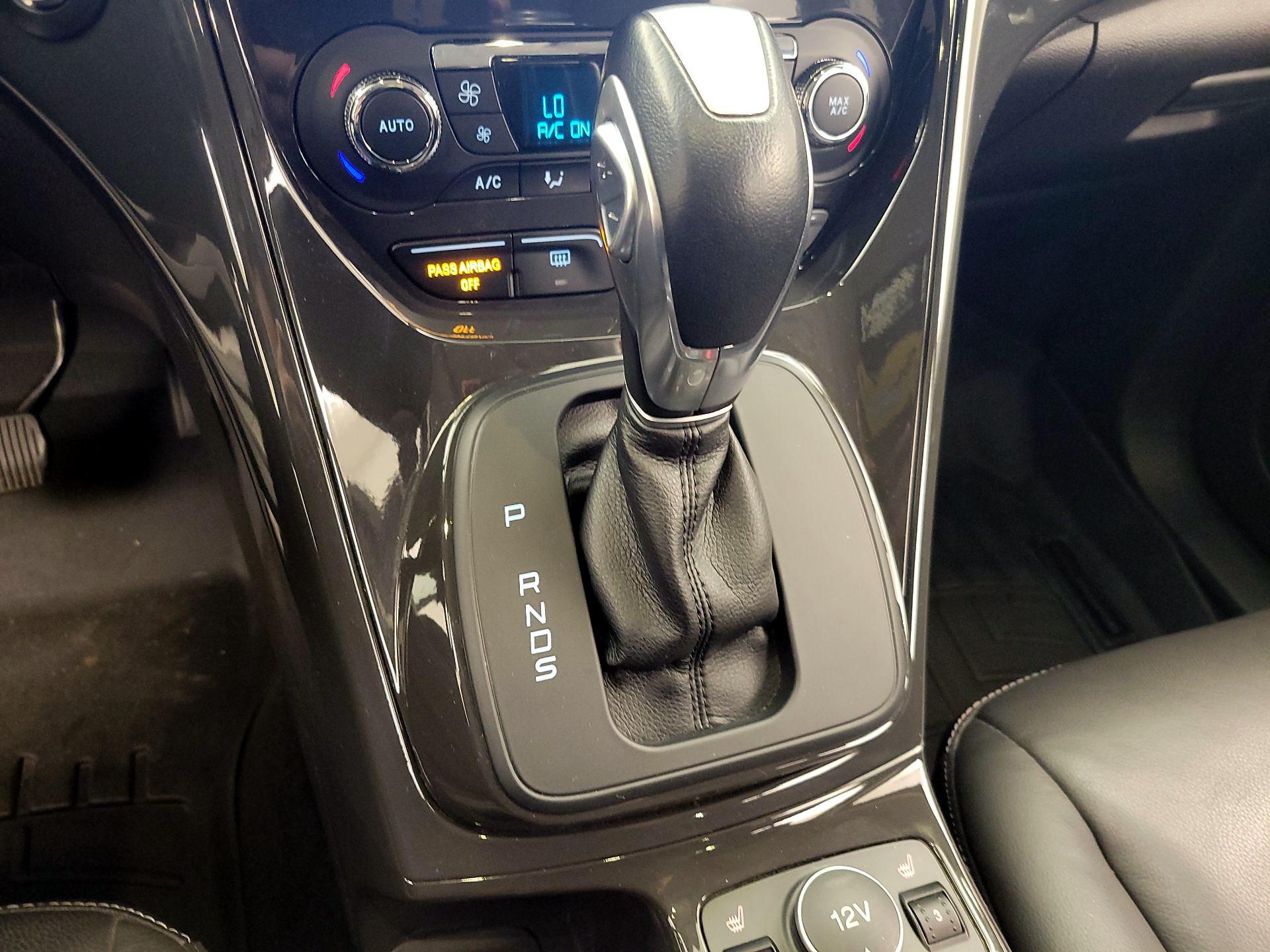 Thumbnail: 2016 Ford Escape - 17