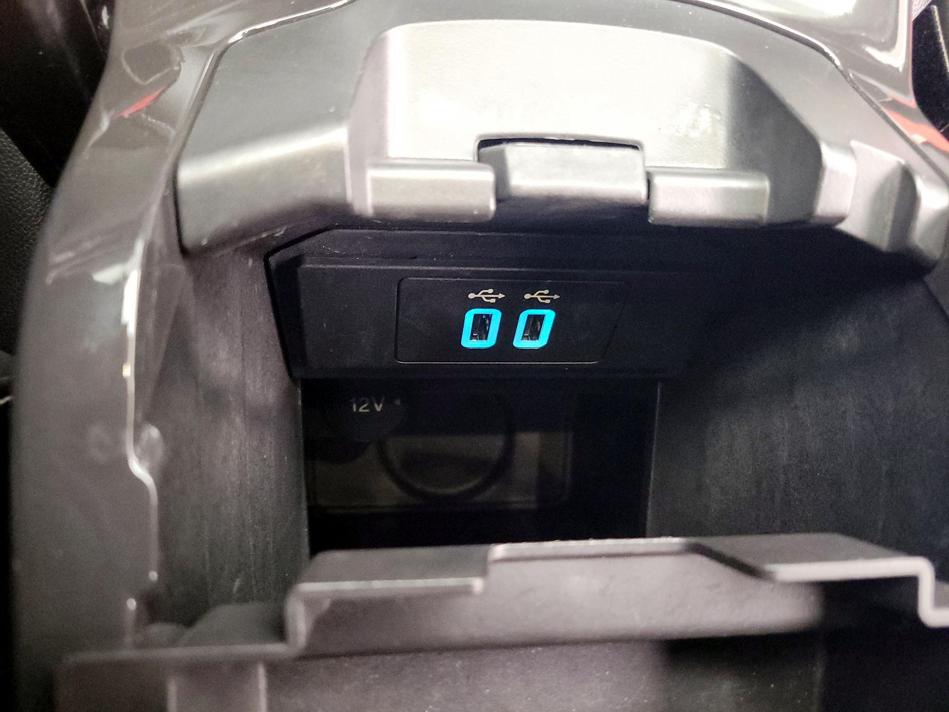 Thumbnail: 2016 Ford Escape - 18