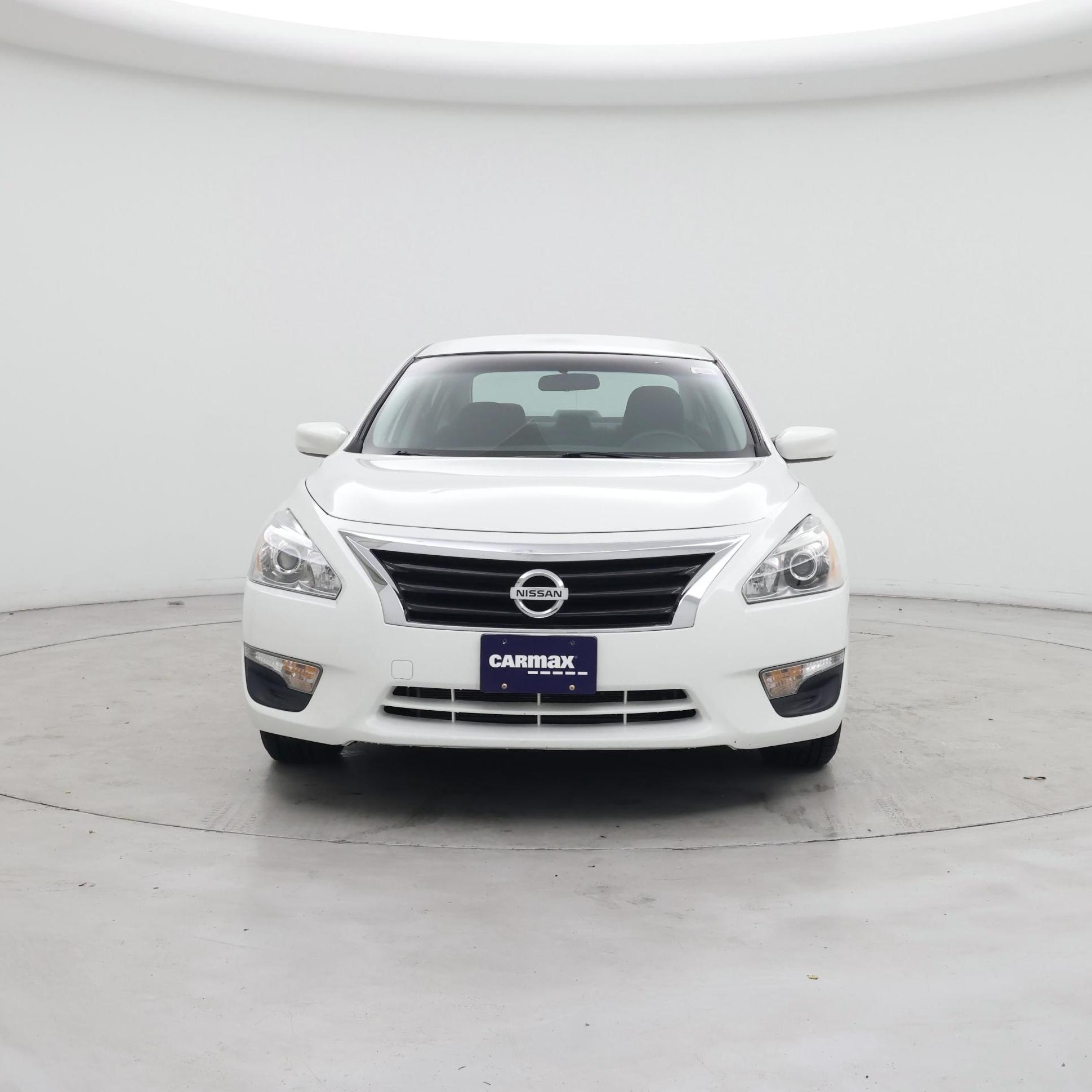 Thumbnail: 2015 Nissan Altima - 5