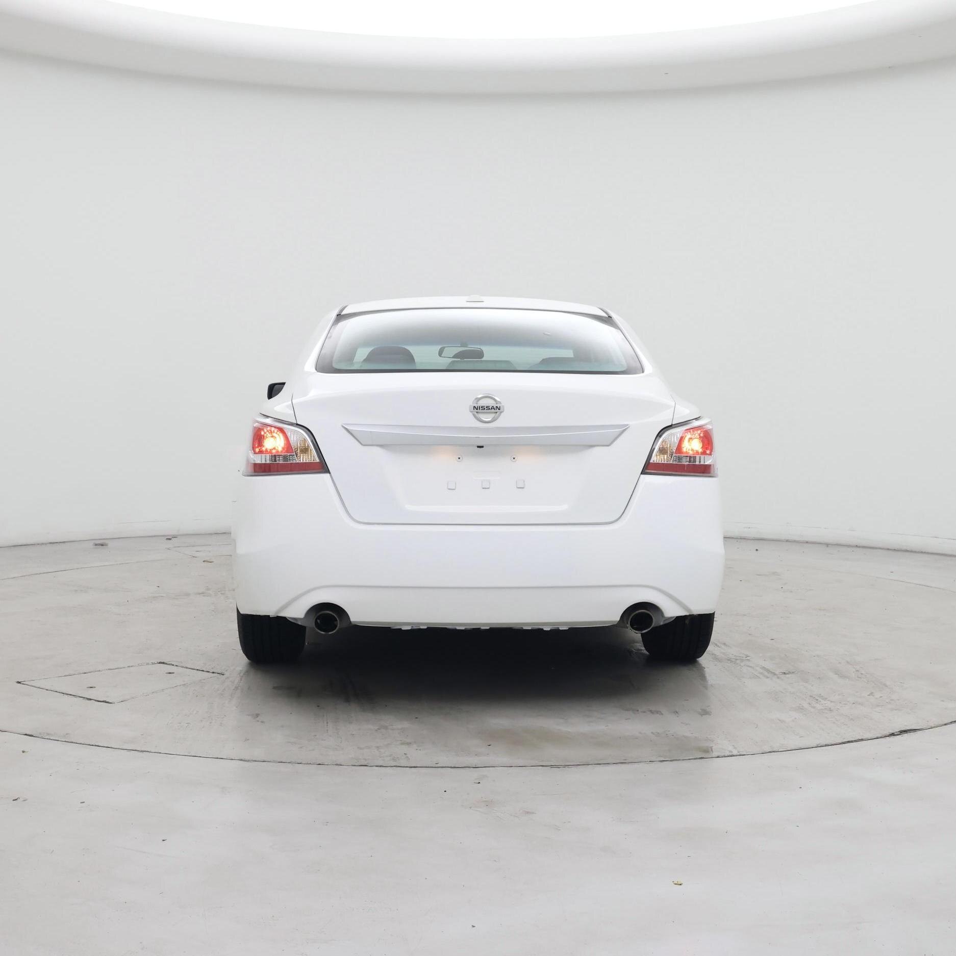 Thumbnail: 2015 Nissan Altima - 6