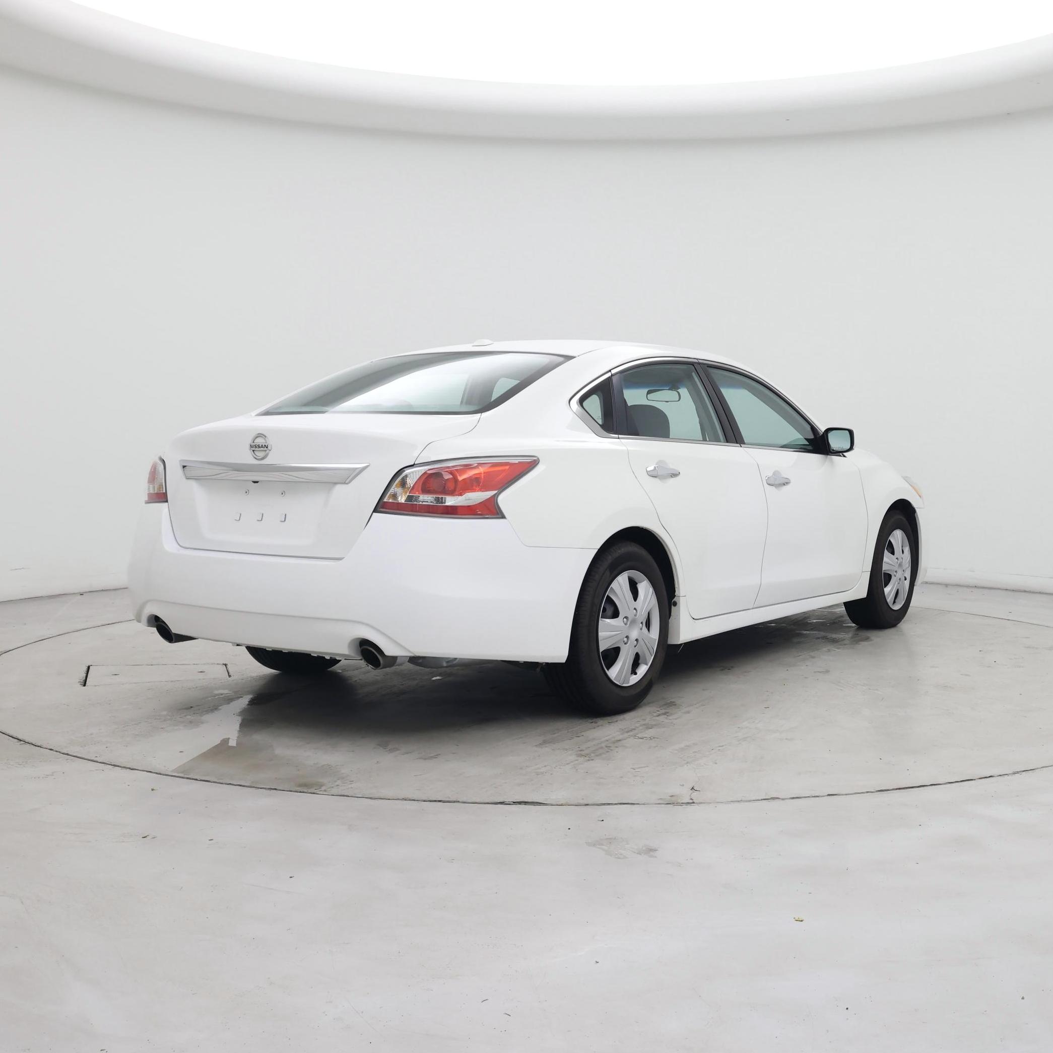 Thumbnail: 2015 Nissan Altima - 8