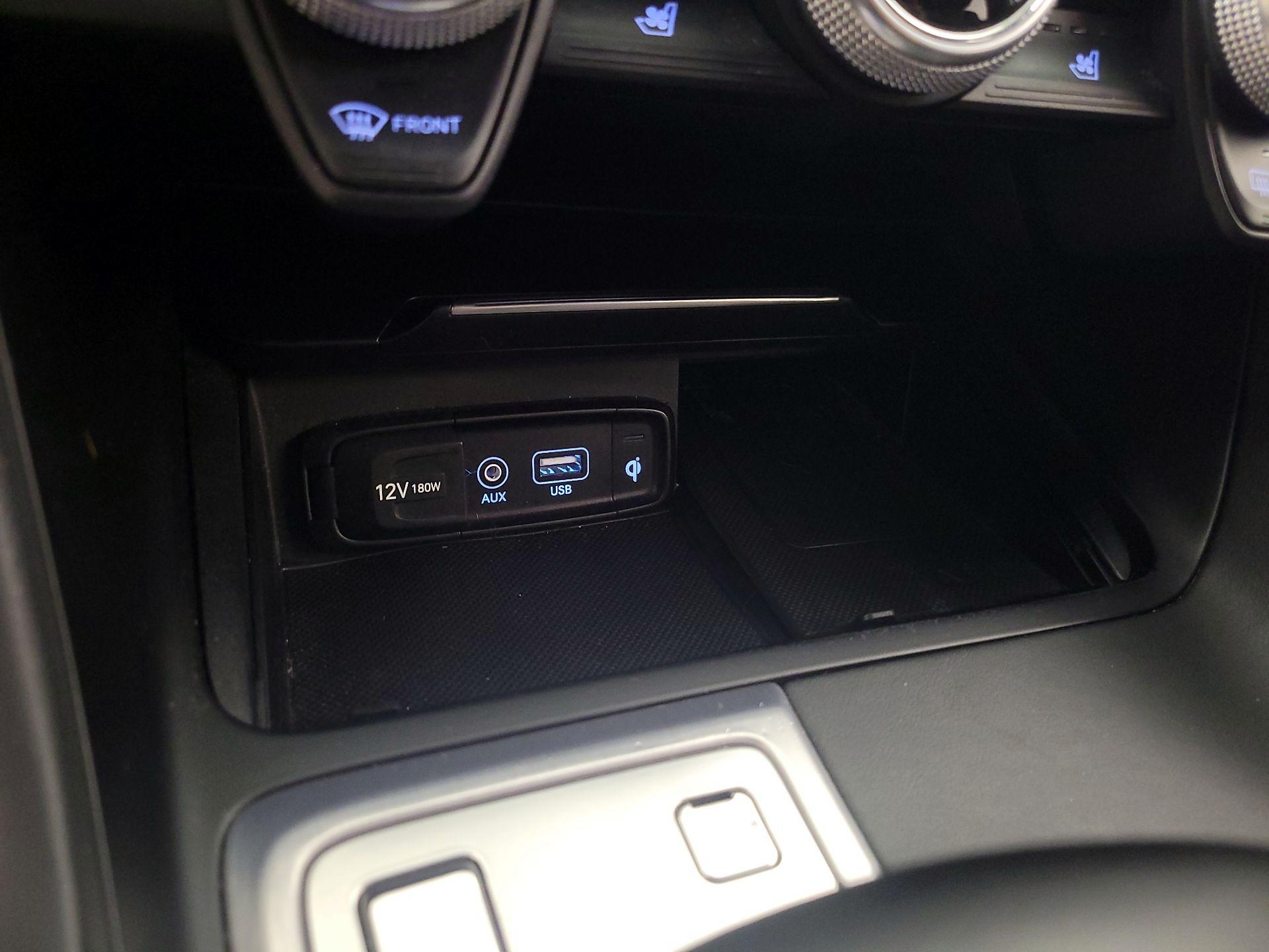 Thumbnail: 2019 Genesis G70 - 18