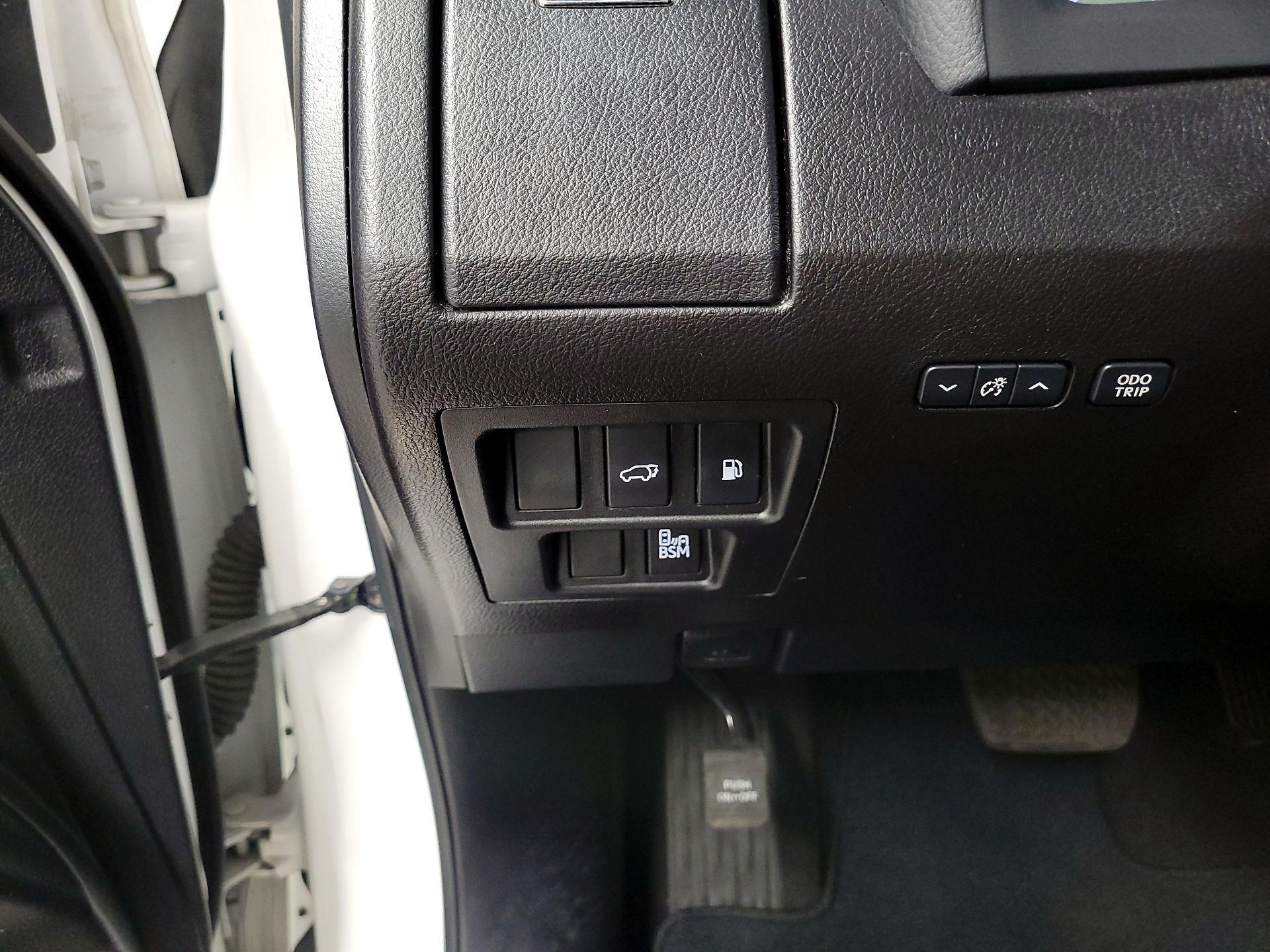 Thumbnail: 2015 Lexus RX - 13