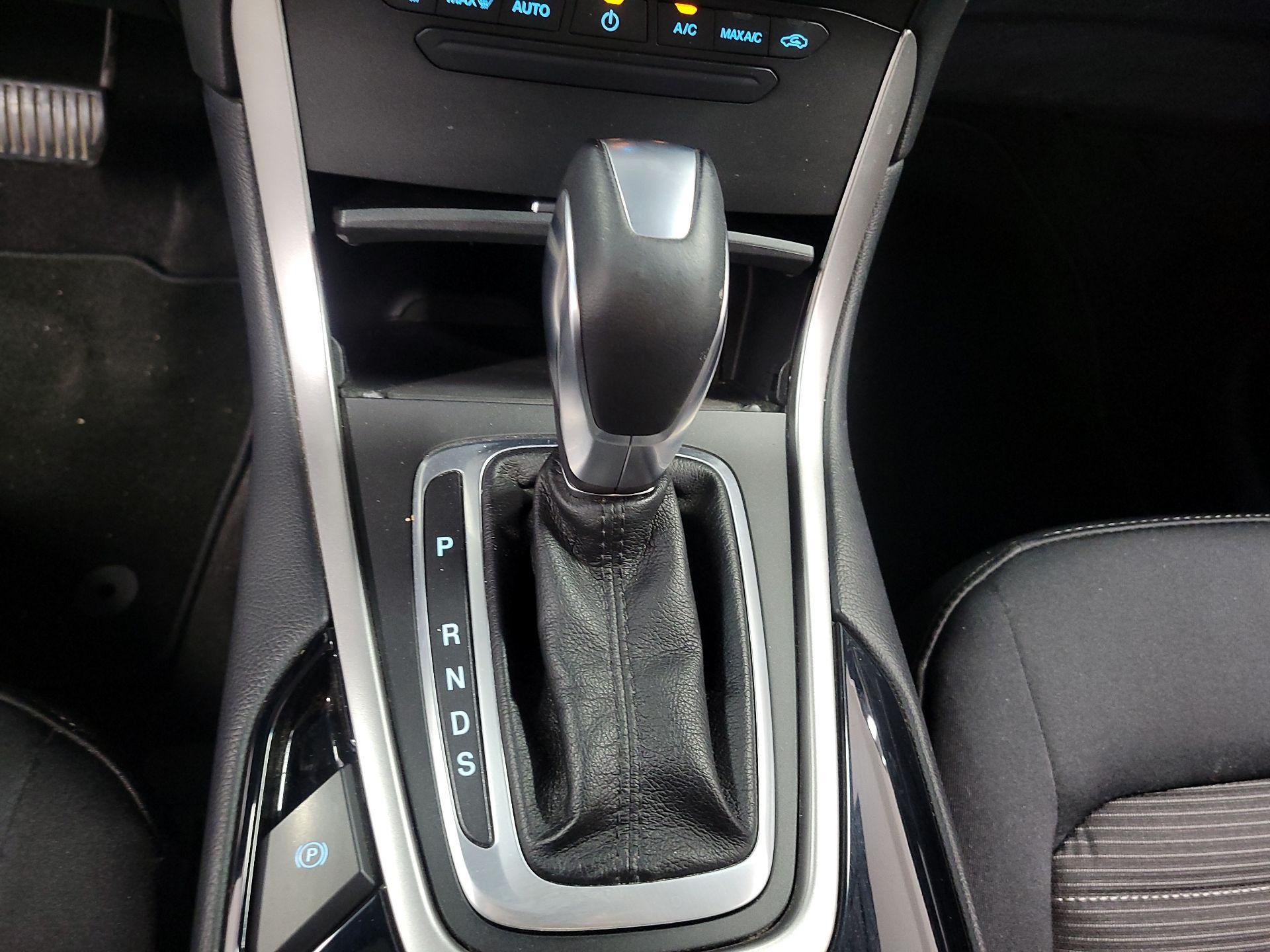 Thumbnail: 2018 Ford Edge - 13