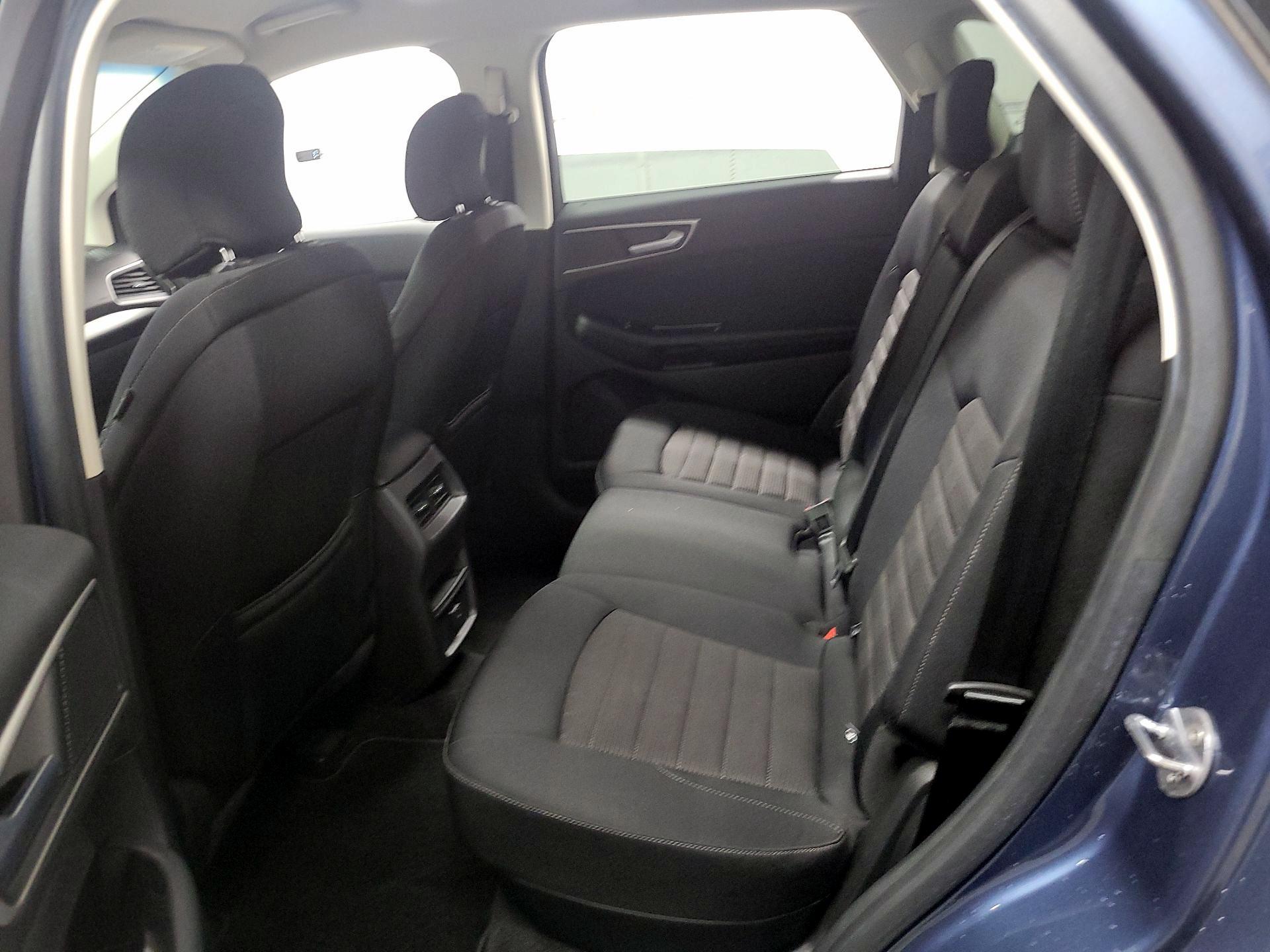 Thumbnail: 2018 Ford Edge - 14