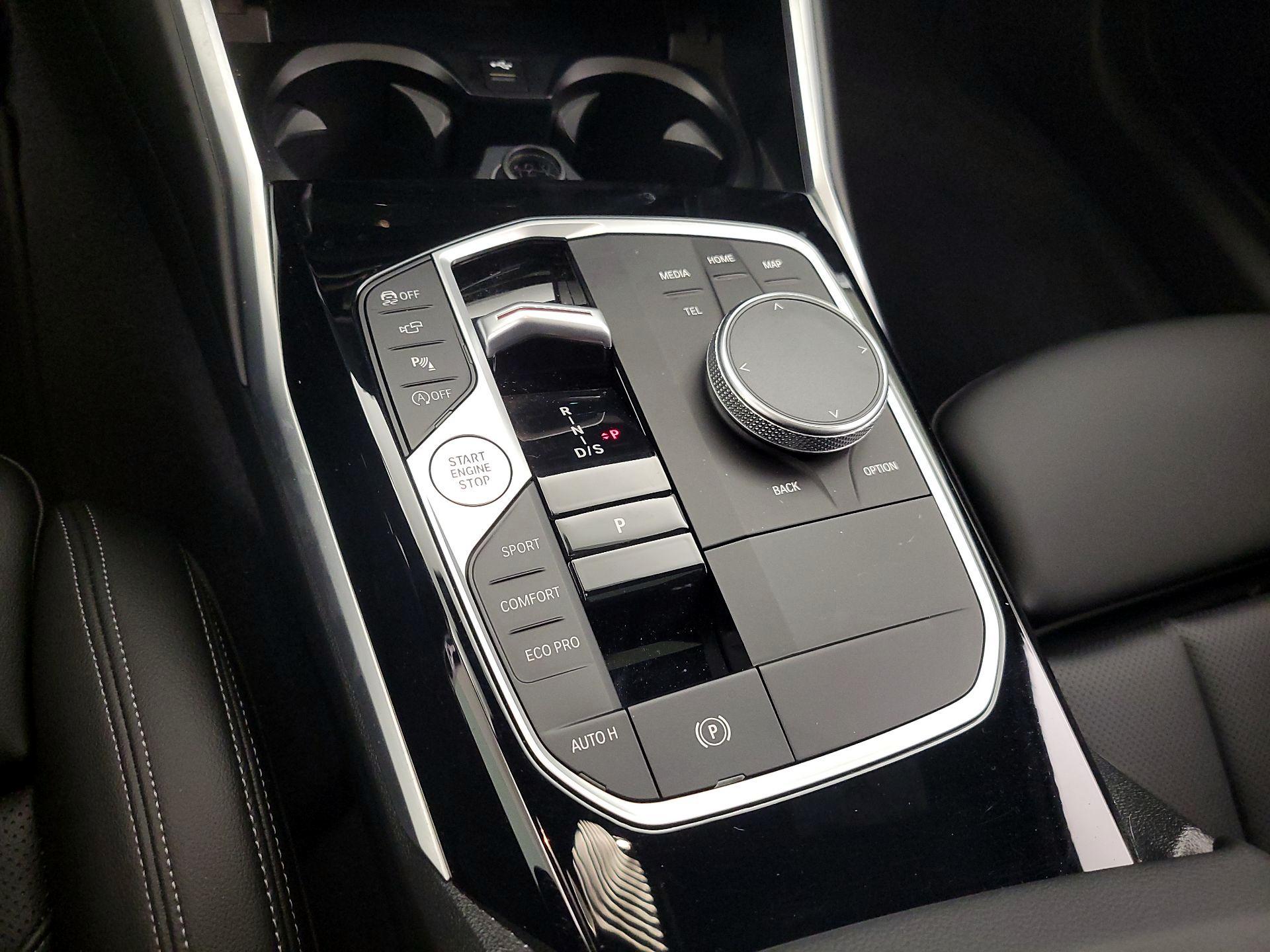 Thumbnail: 2024 BMW 2 Series - 18