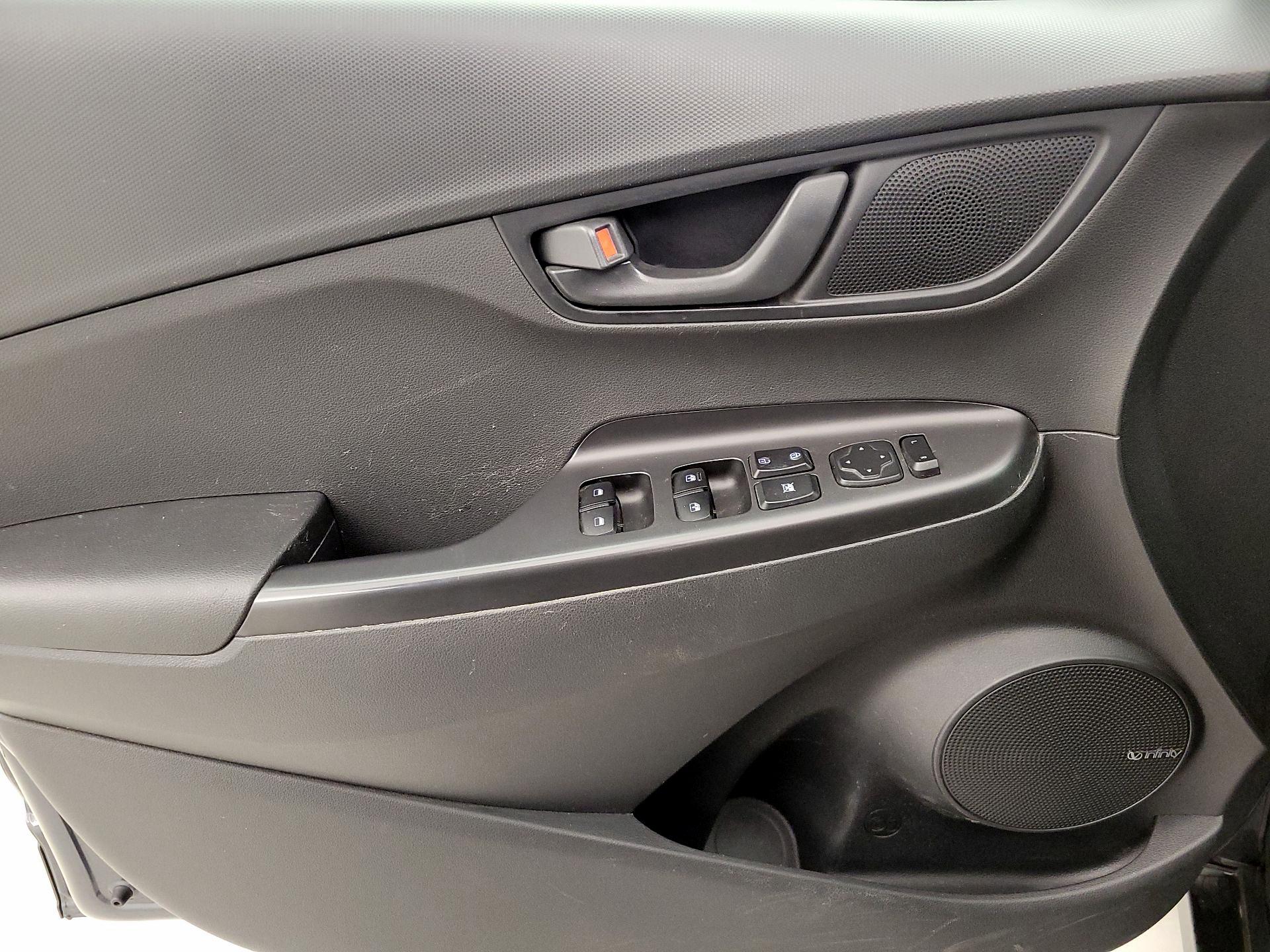 Thumbnail: 2019 Hyundai Kona - 12