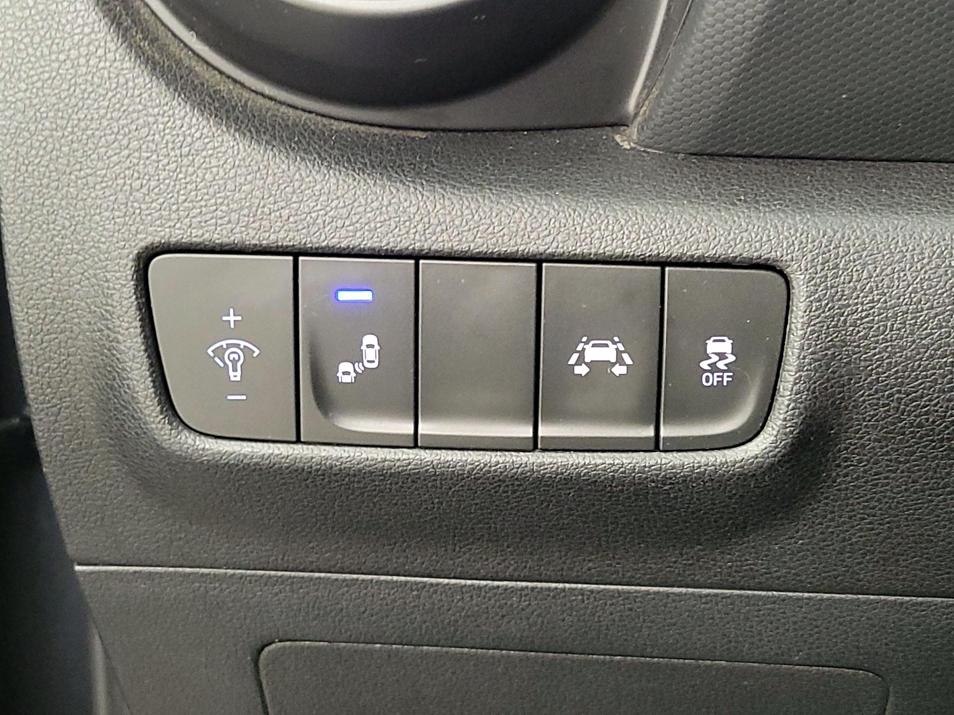 Thumbnail: 2019 Hyundai Kona - 13