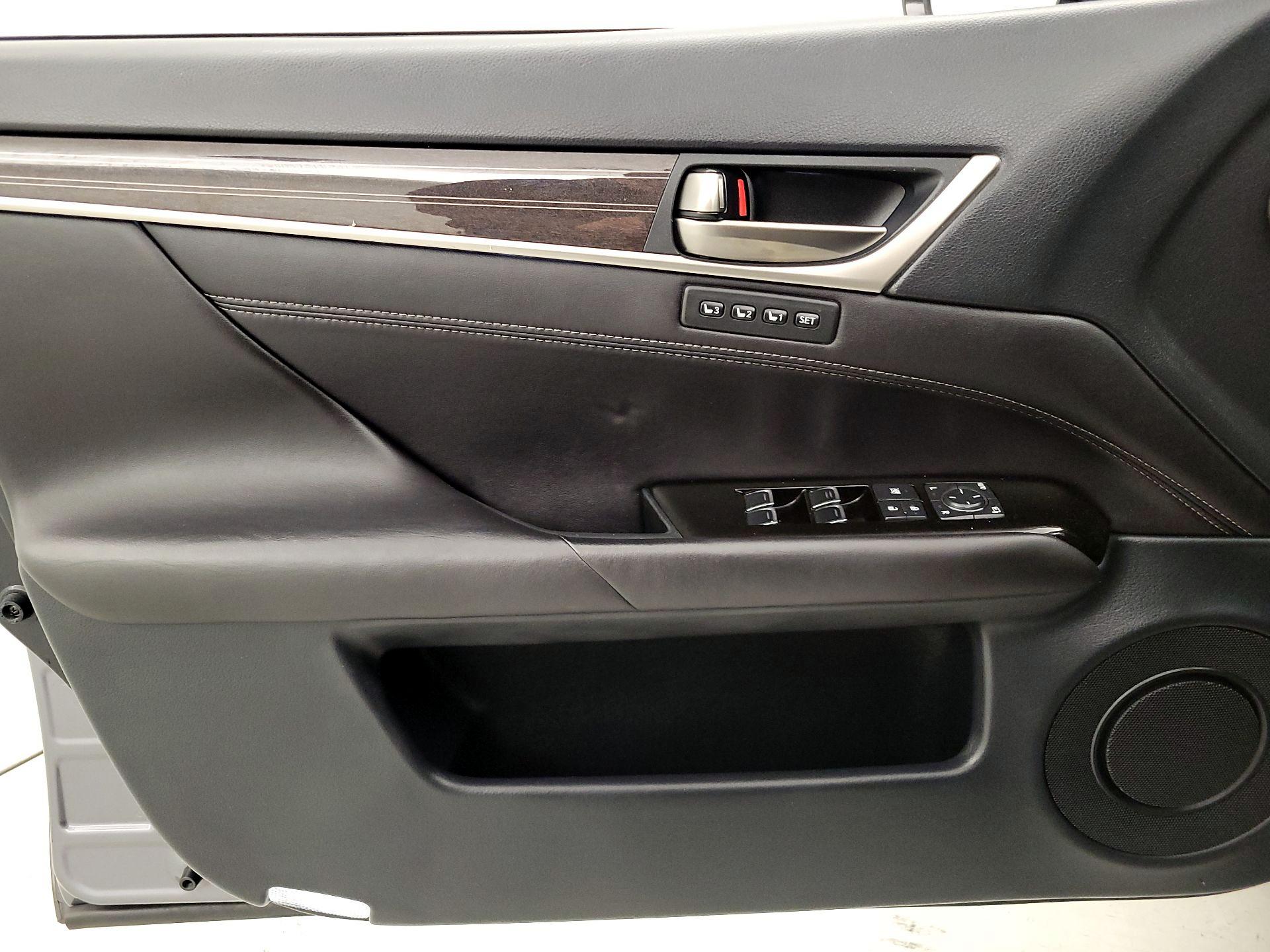 Thumbnail: 2016 Lexus GS - 12