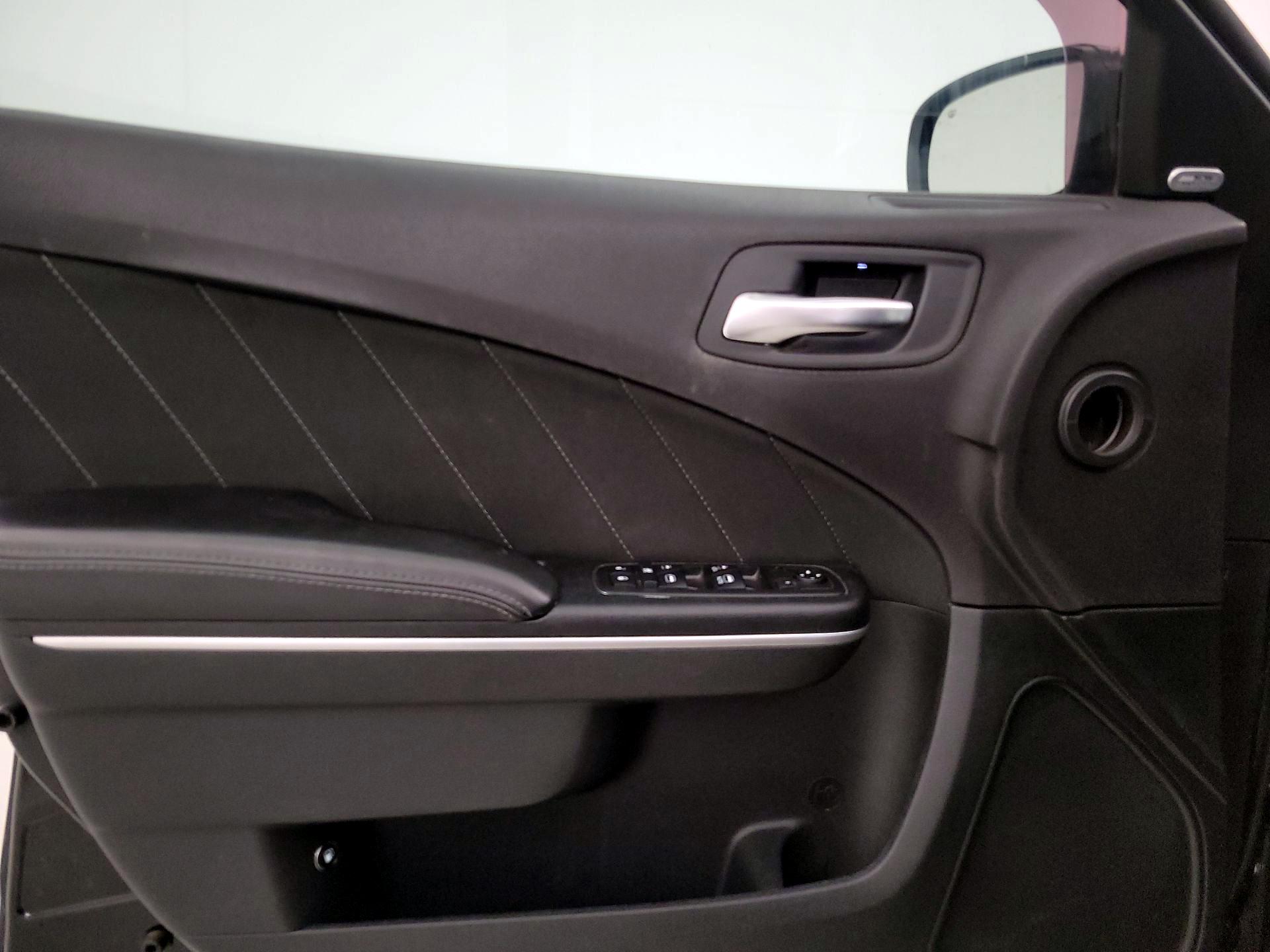 Thumbnail: 2019 Dodge Charger - 12