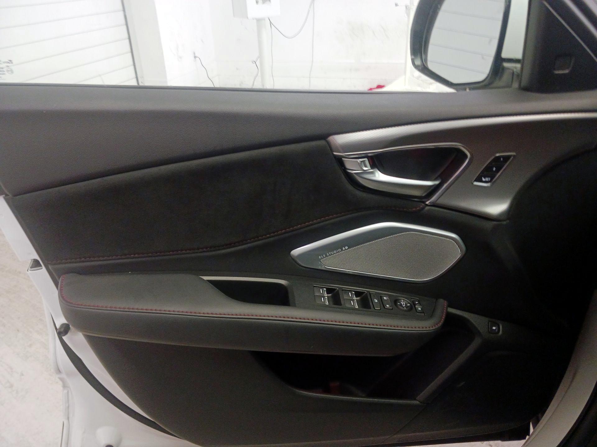 Thumbnail: 2024 Acura RDX - 10