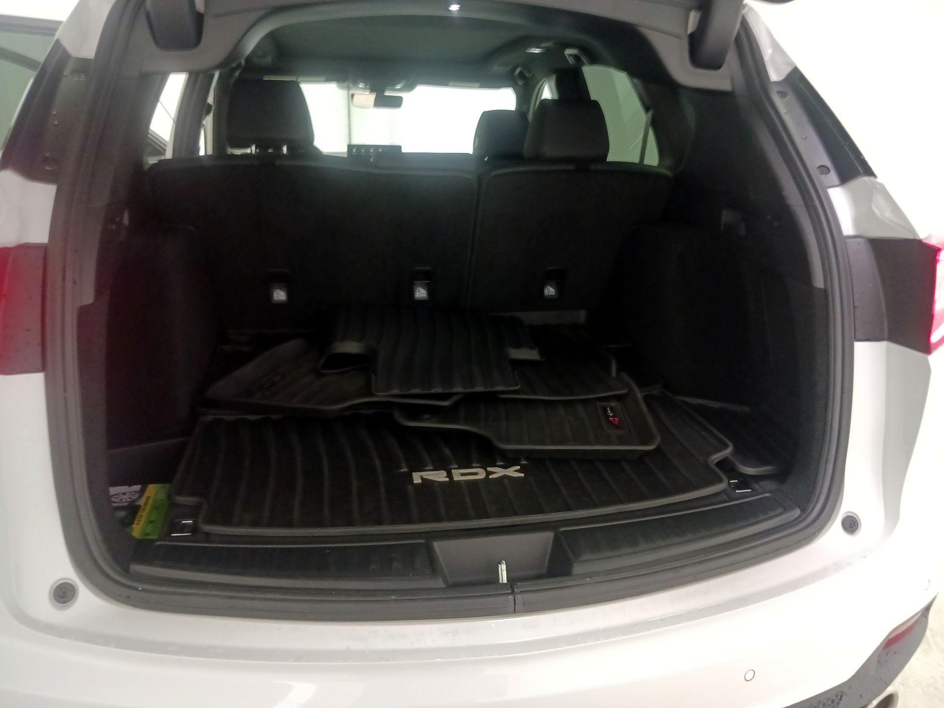 Thumbnail: 2024 Acura RDX - 16