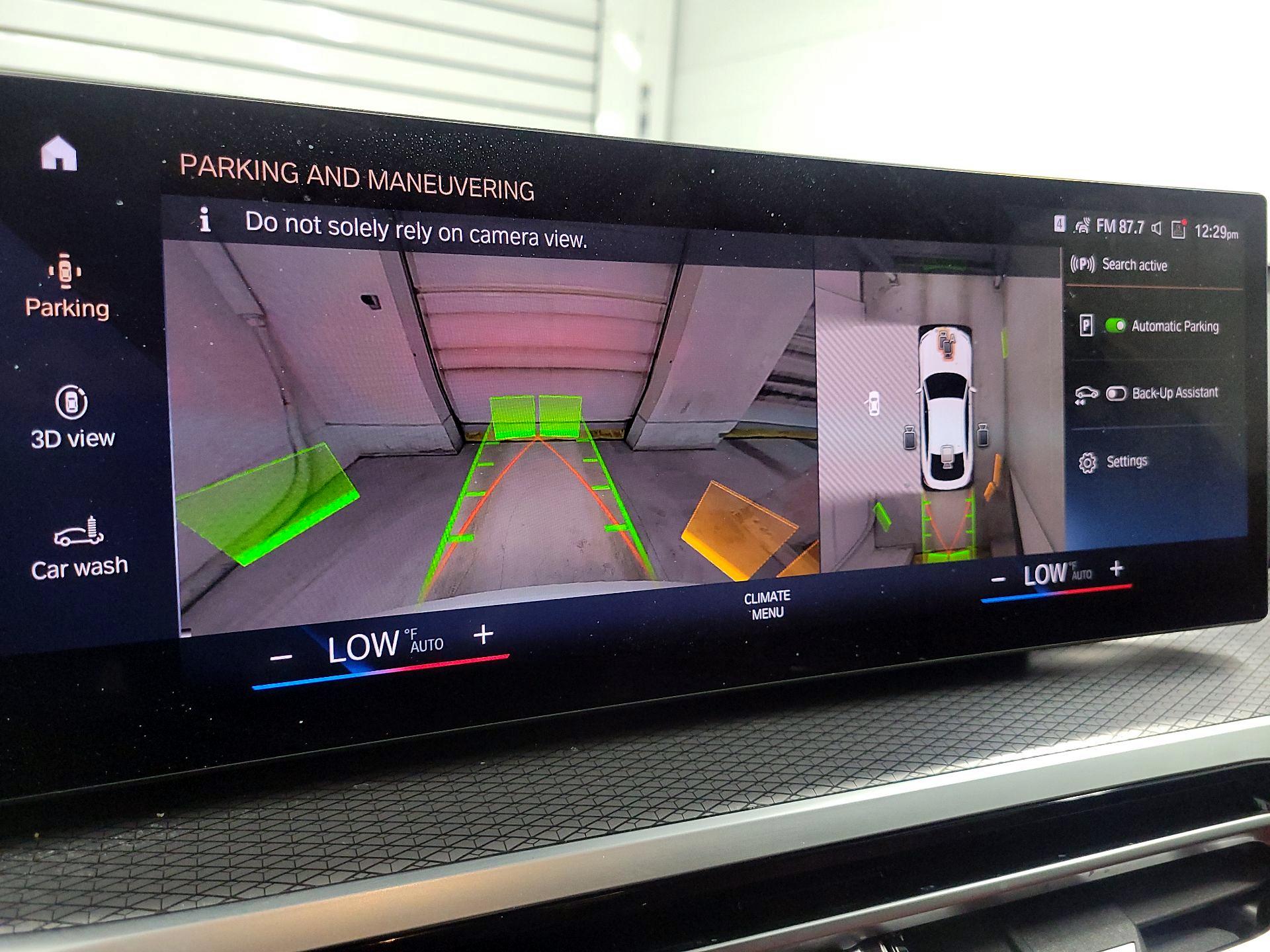 Thumbnail: 2022 BMW i4 - 15