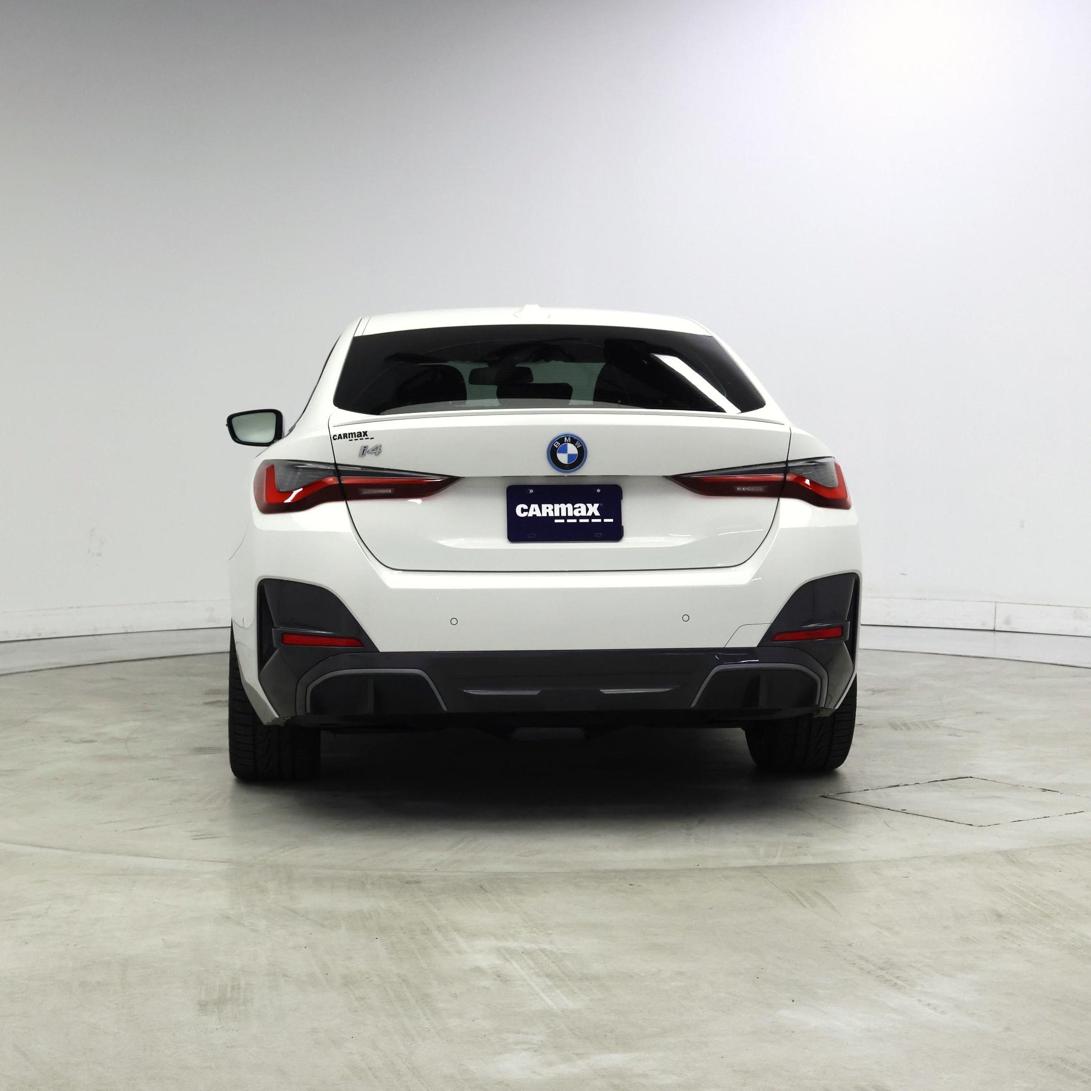 Thumbnail: 2022 BMW i4 - 6