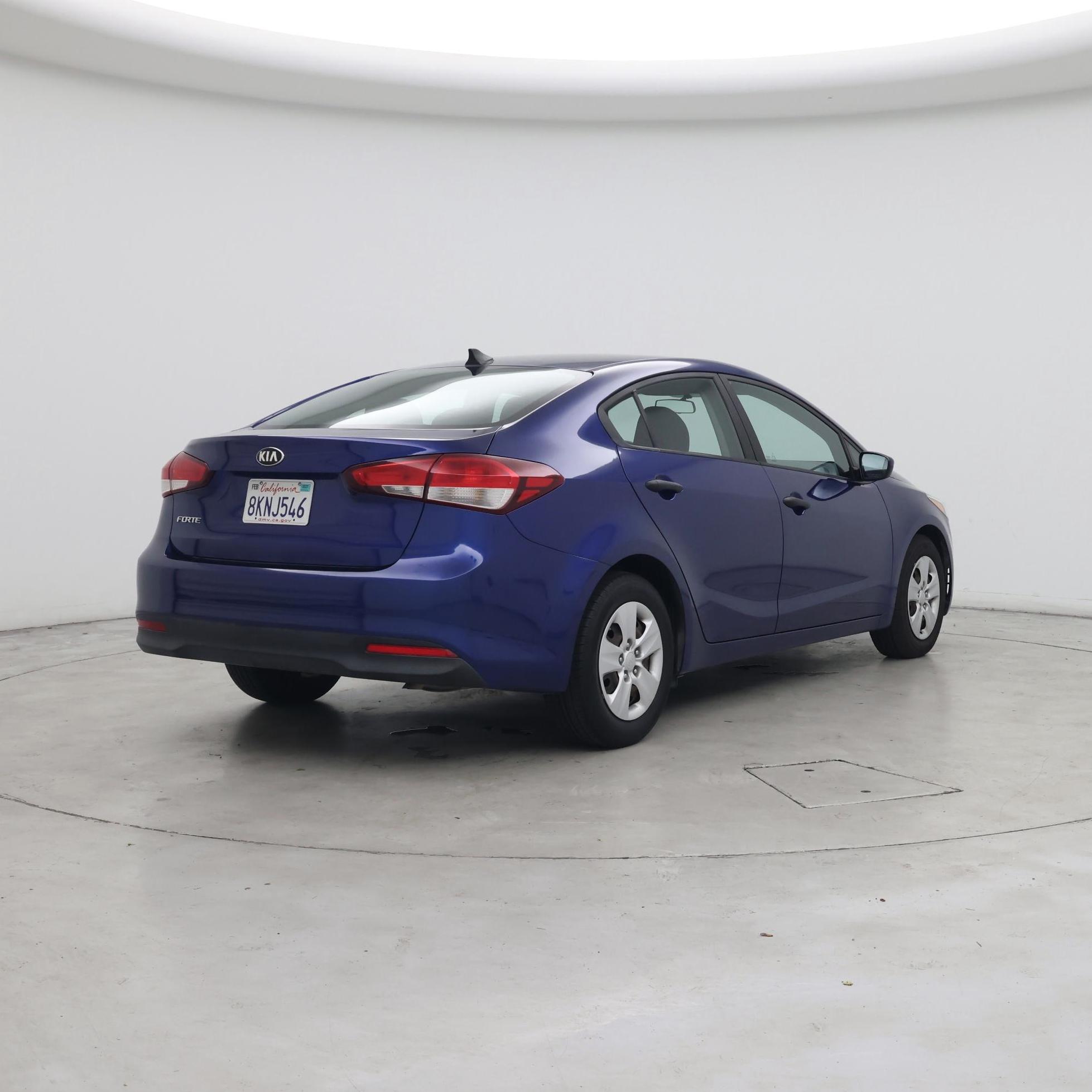 Thumbnail: 2018 Kia Forte - 8