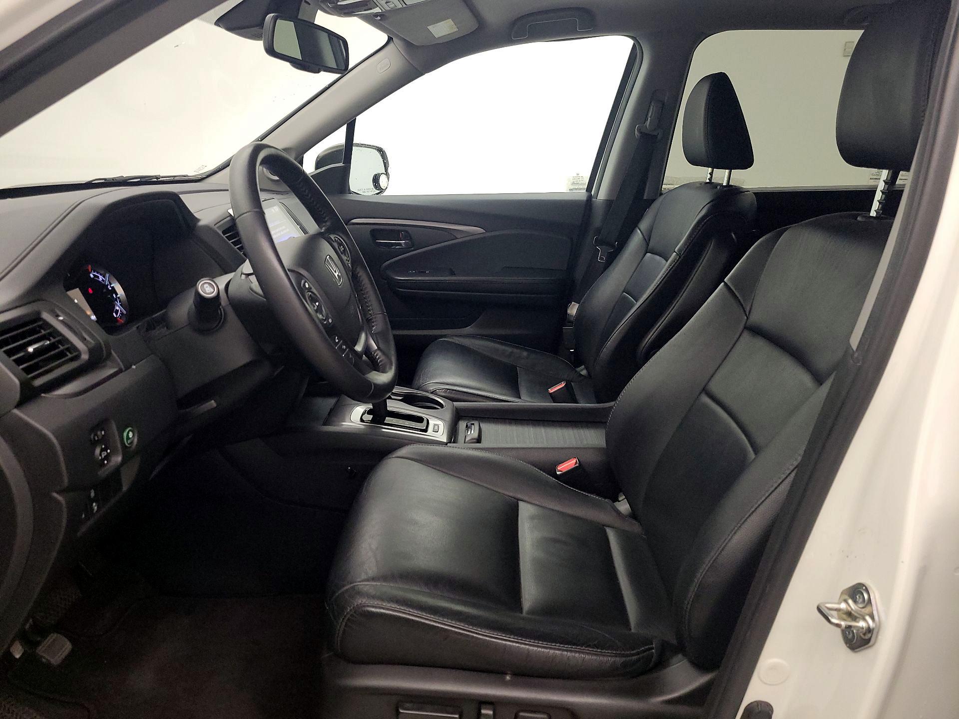 Thumbnail: 2018 Honda Pilot - 11