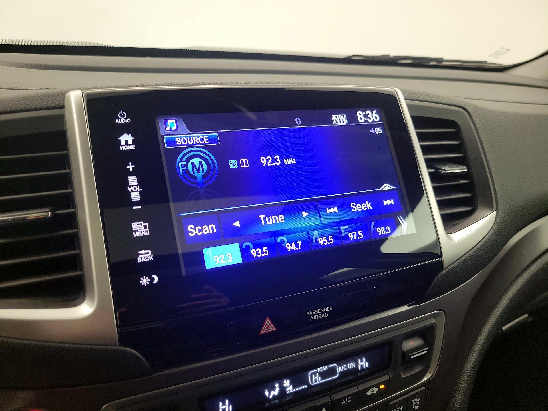 Thumbnail: 2018 Honda Pilot - 15