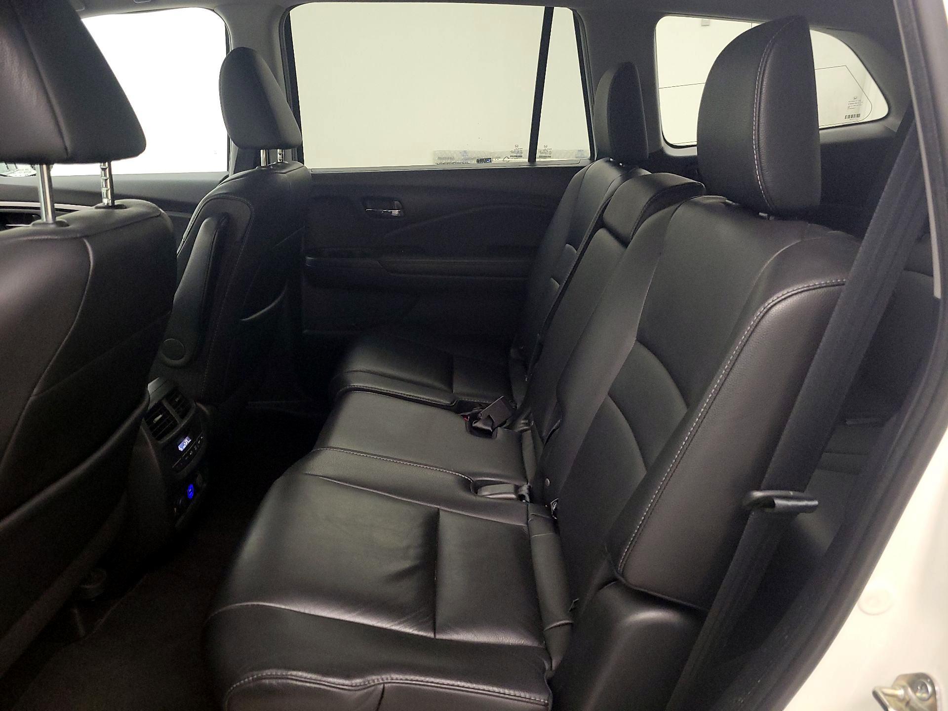 Thumbnail: 2018 Honda Pilot - 20