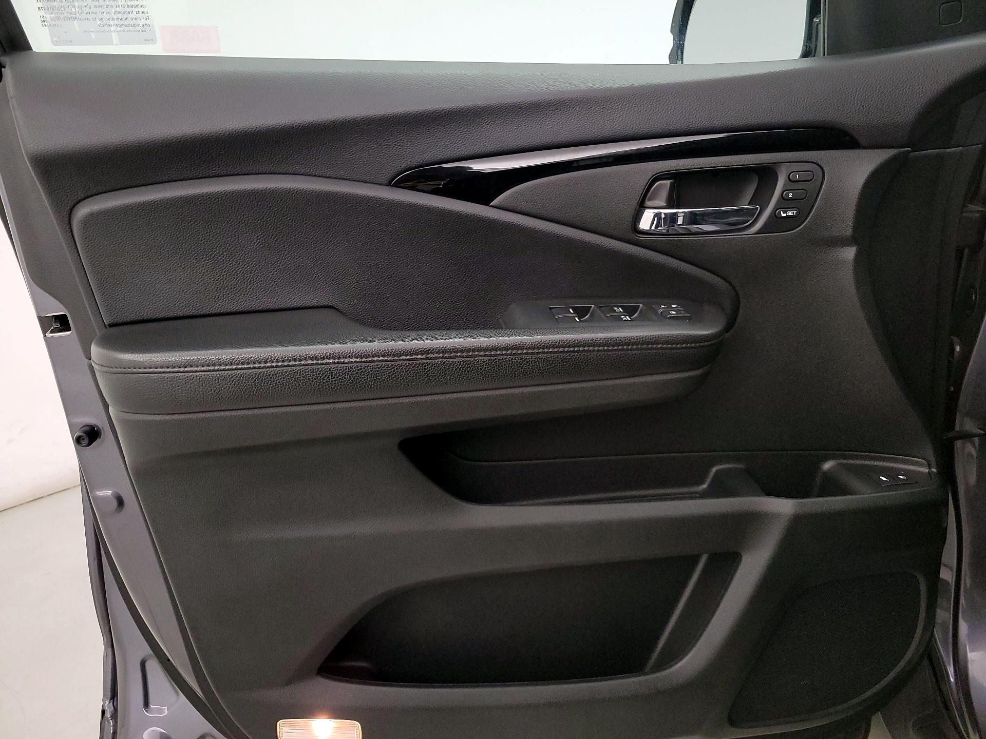 Thumbnail: 2021 Honda Pilot - 12