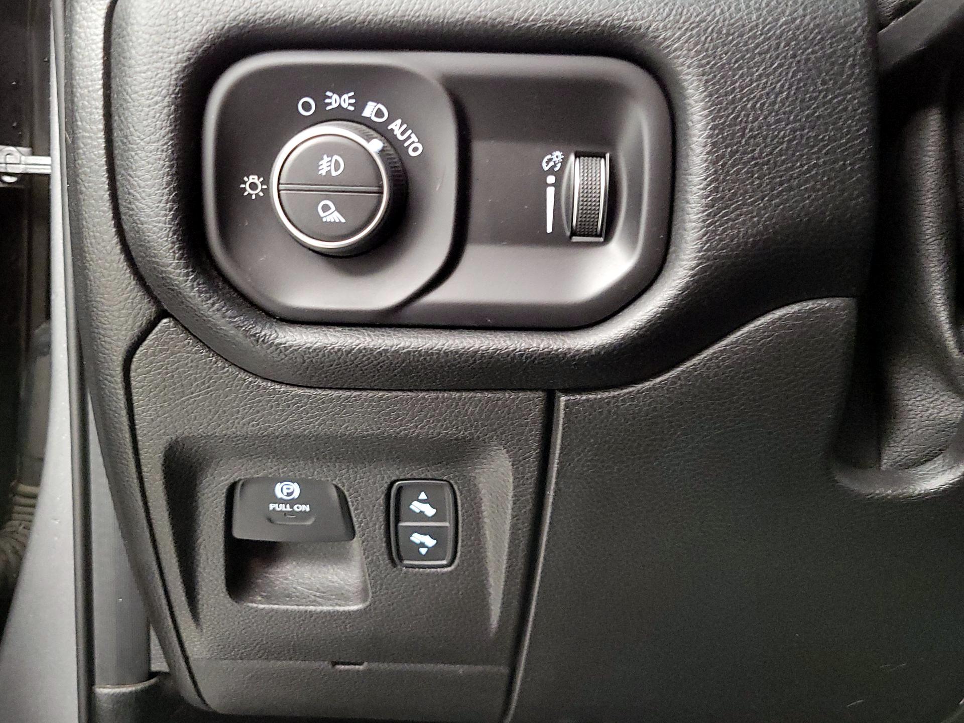 Thumbnail: 2020 RAM 1500 - 13