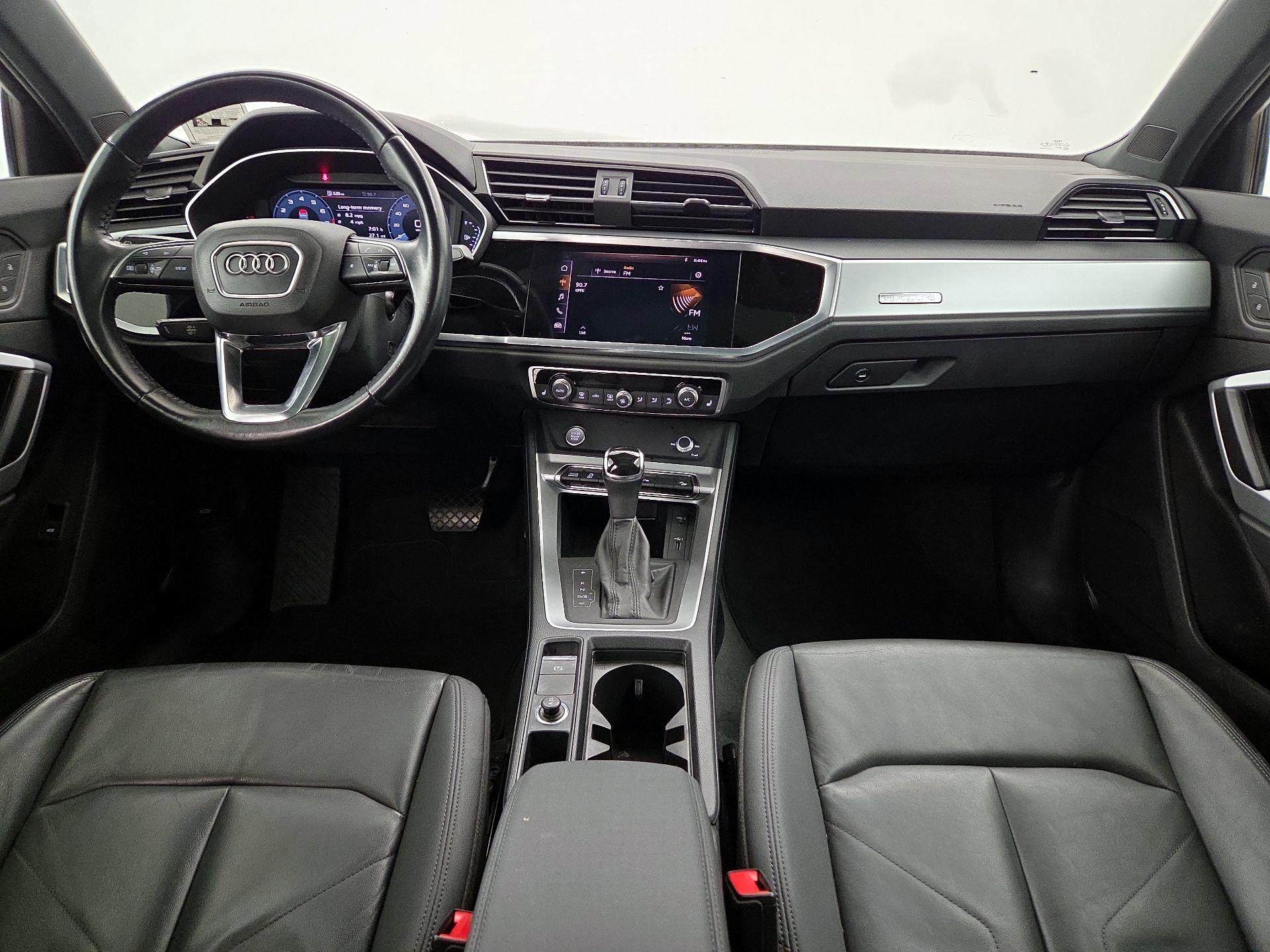 Thumbnail: 2020 Audi Q3 - 9