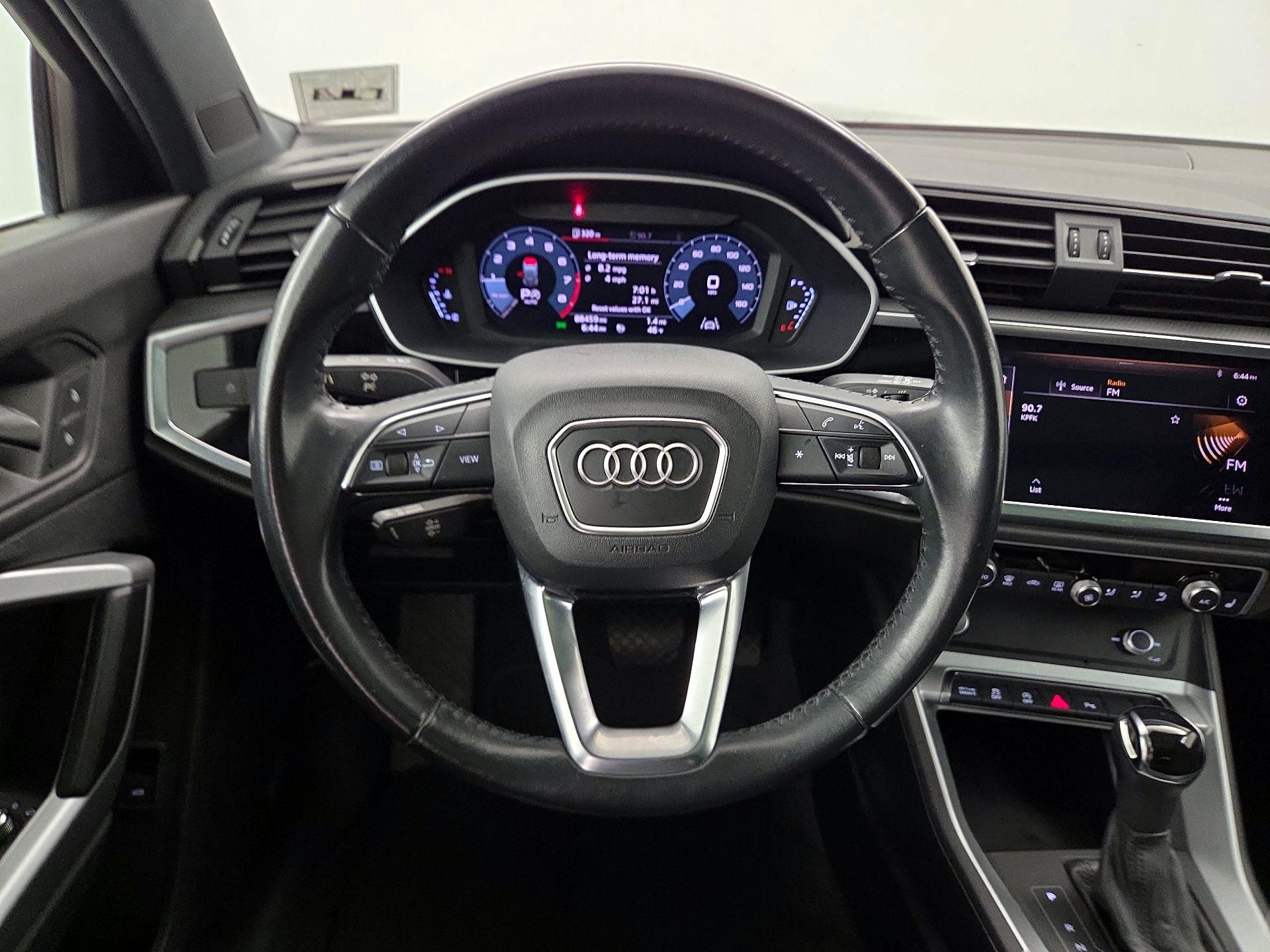 Thumbnail: 2020 Audi Q3 - 10