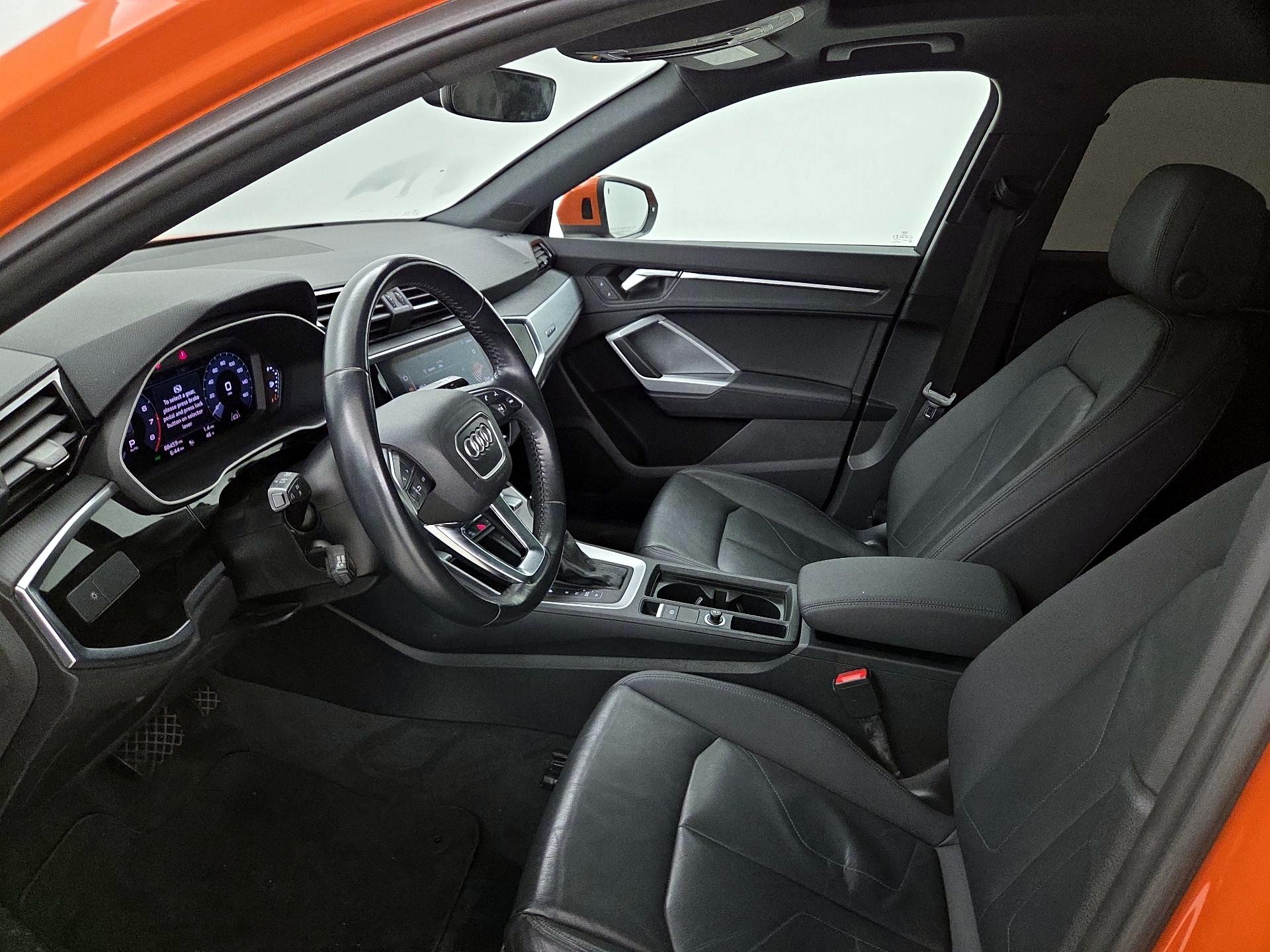 Thumbnail: 2020 Audi Q3 - 11