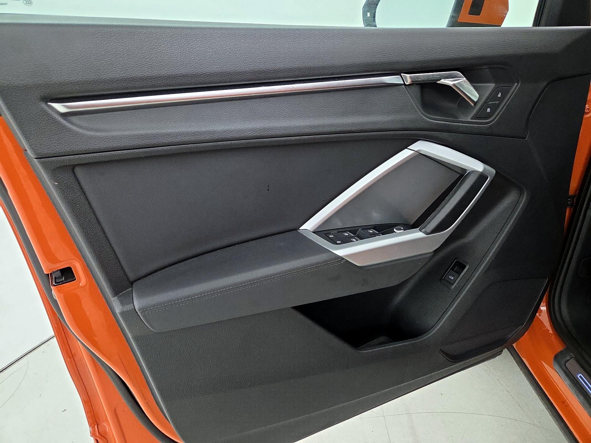 Thumbnail: 2020 Audi Q3 - 12