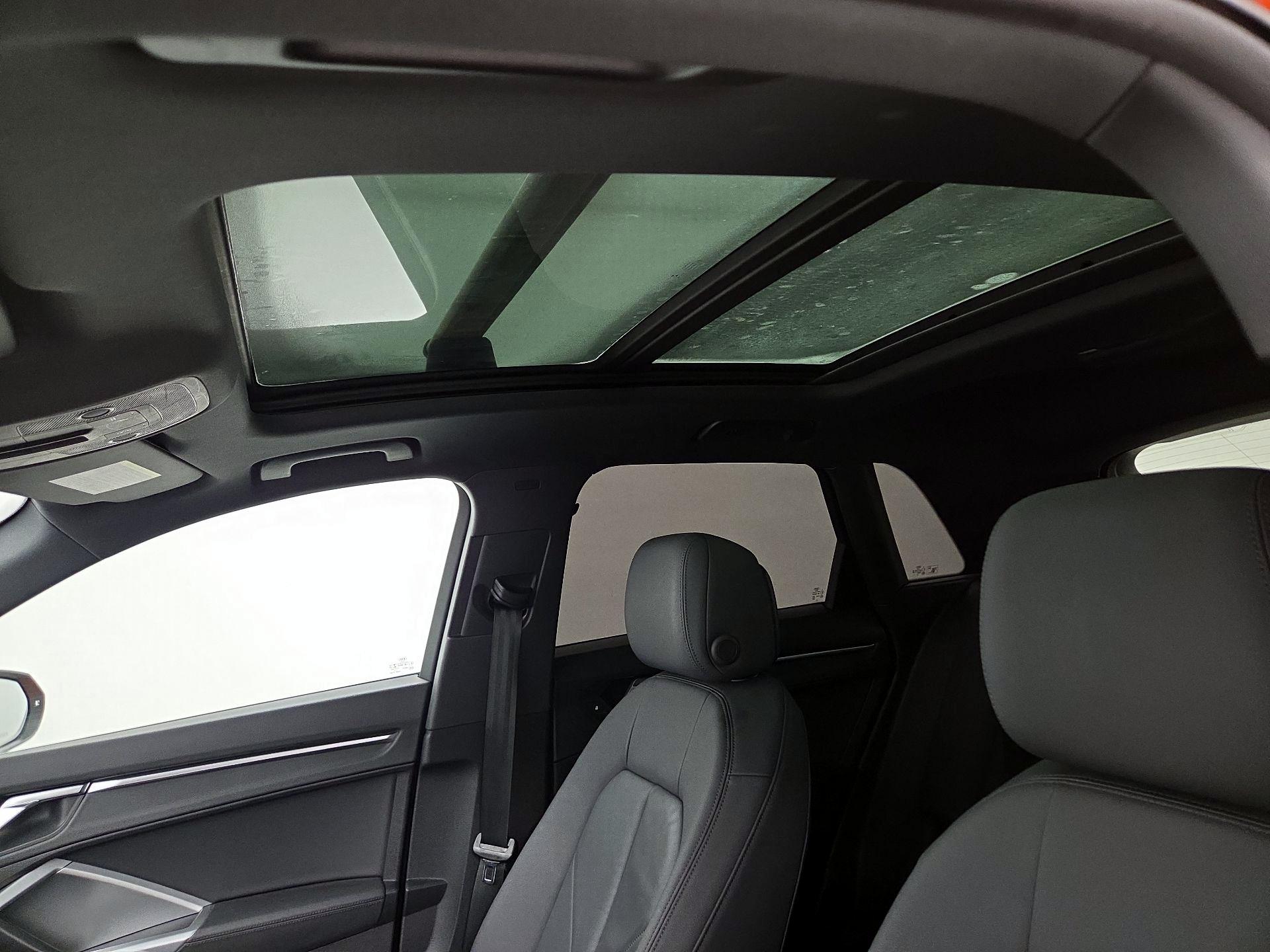 Thumbnail: 2020 Audi Q3 - 19