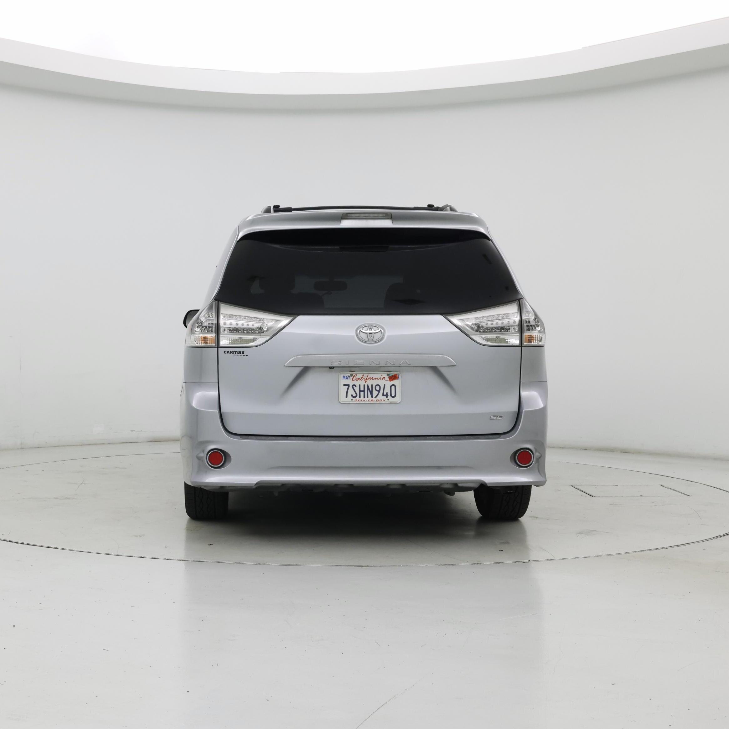 Thumbnail: 2014 Toyota Sienna - 6