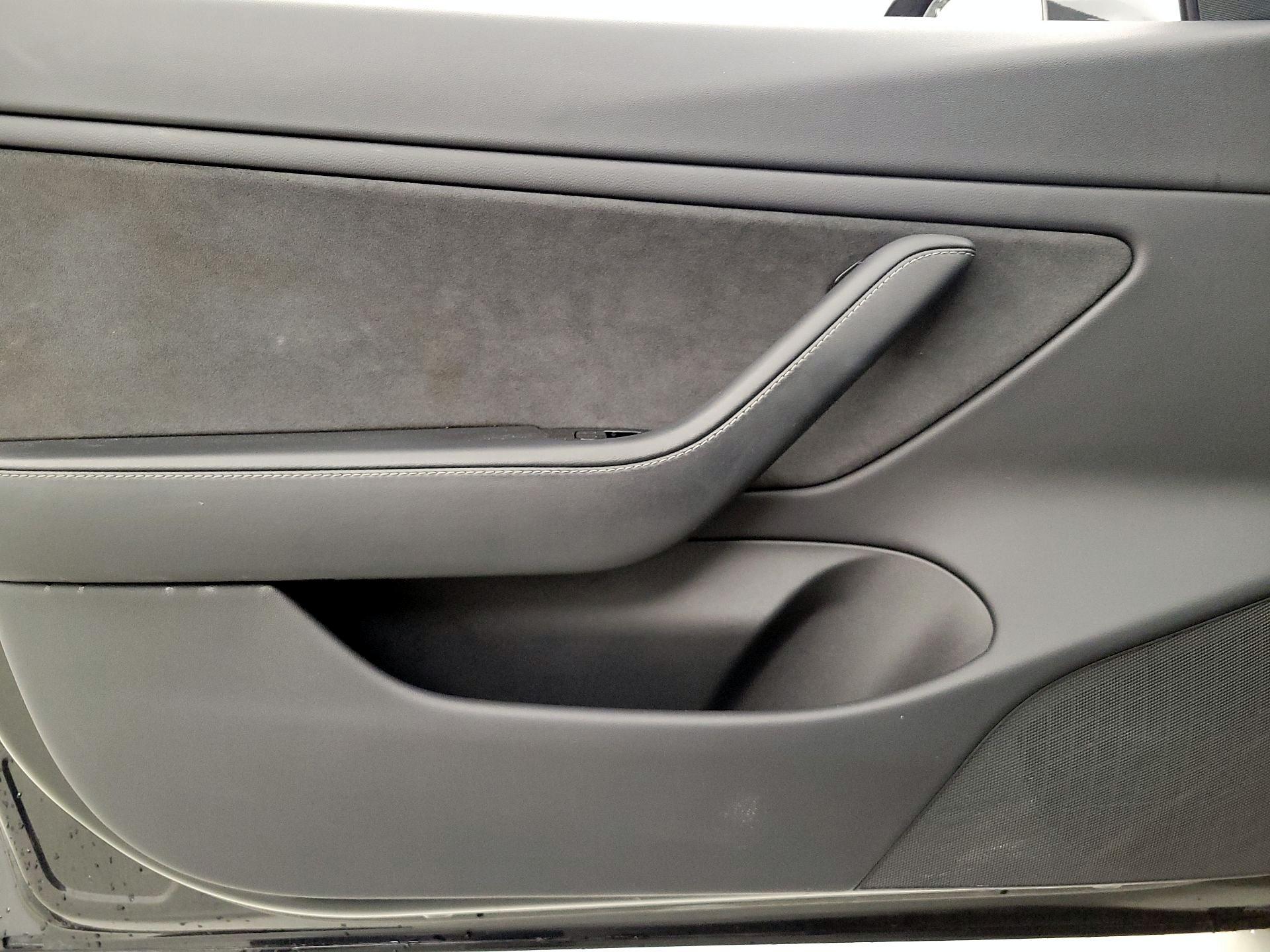 Thumbnail: 2020 Tesla Model 3 - 12