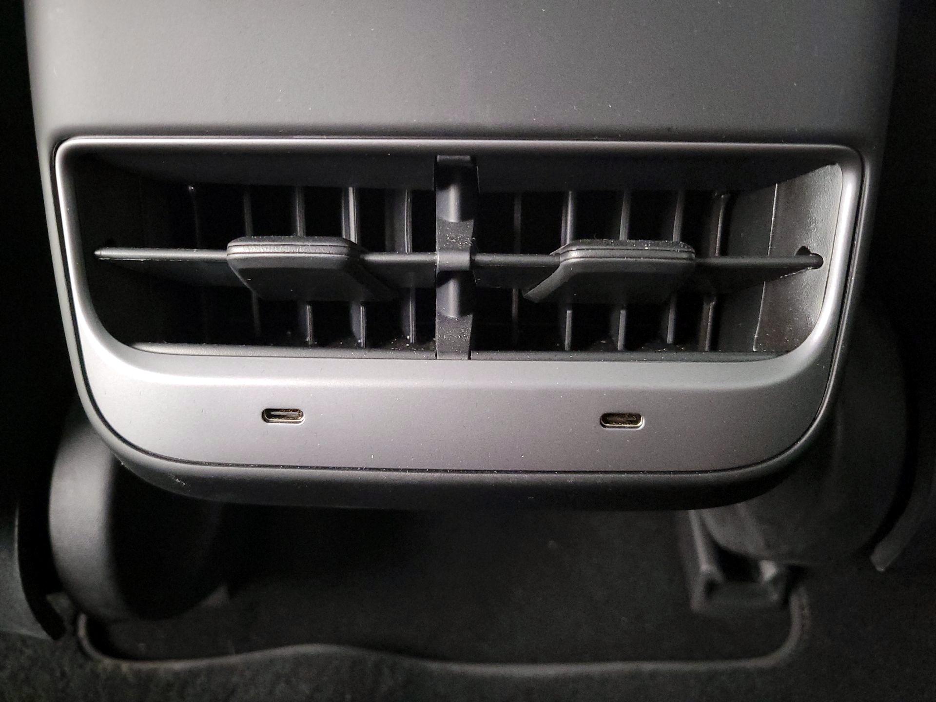 Thumbnail: 2020 Tesla Model 3 - 17