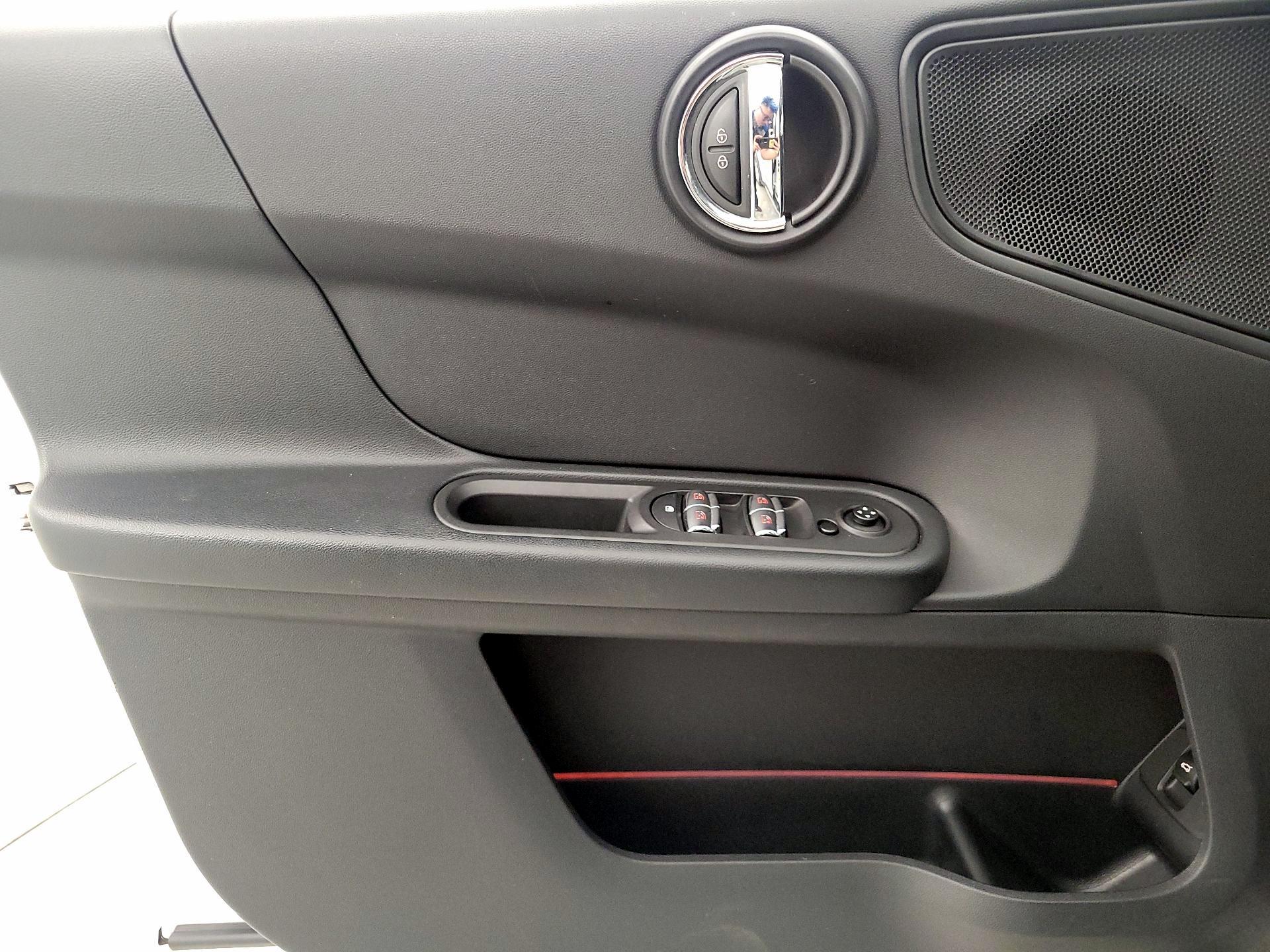 Thumbnail: 2019 MINI Cooper Countryman - 12