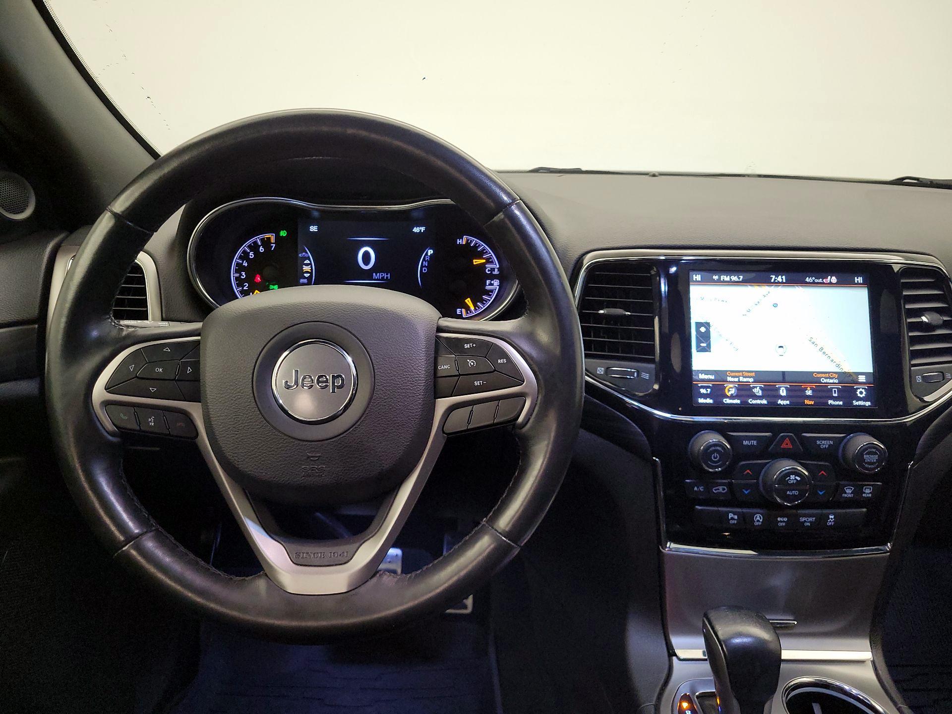 Thumbnail: 2020 Jeep Grand Cherokee - 10