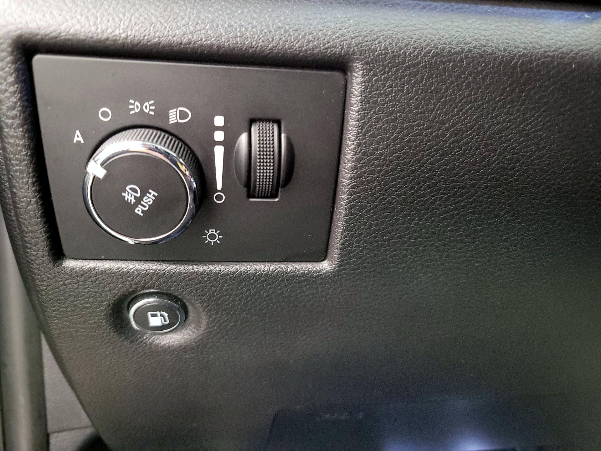 Thumbnail: 2020 Jeep Grand Cherokee - 13