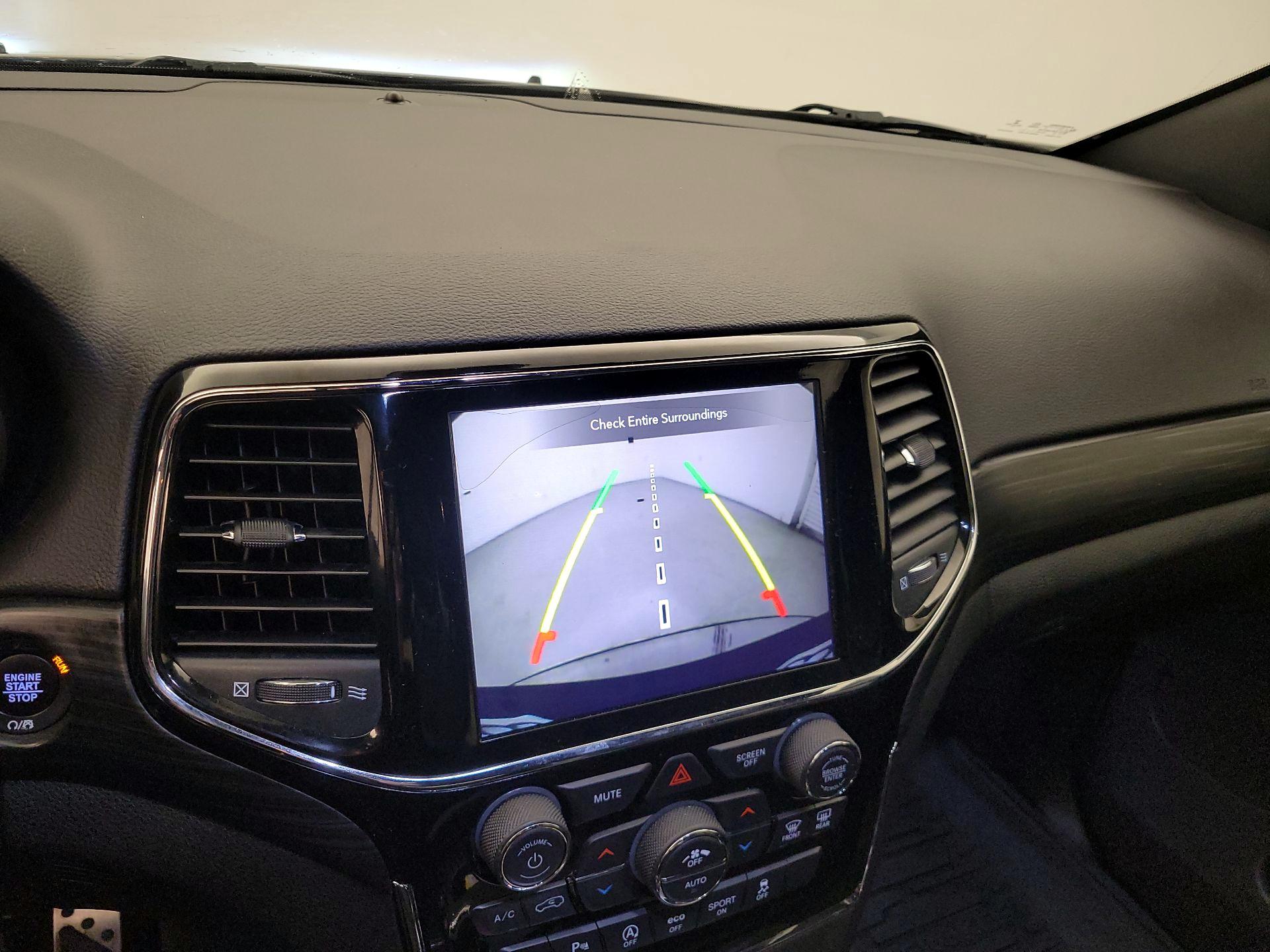 Thumbnail: 2020 Jeep Grand Cherokee - 15