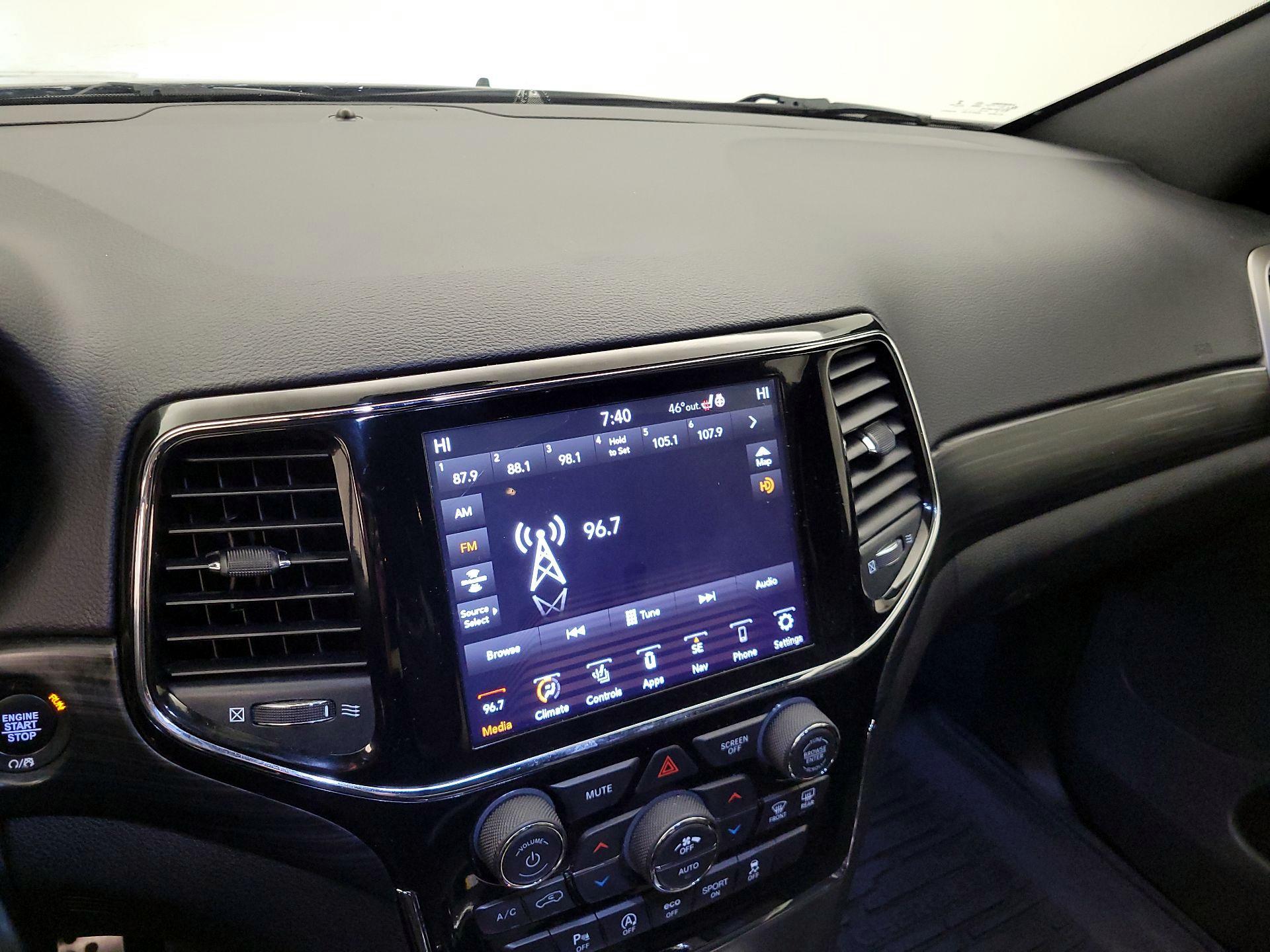 Thumbnail: 2020 Jeep Grand Cherokee - 16